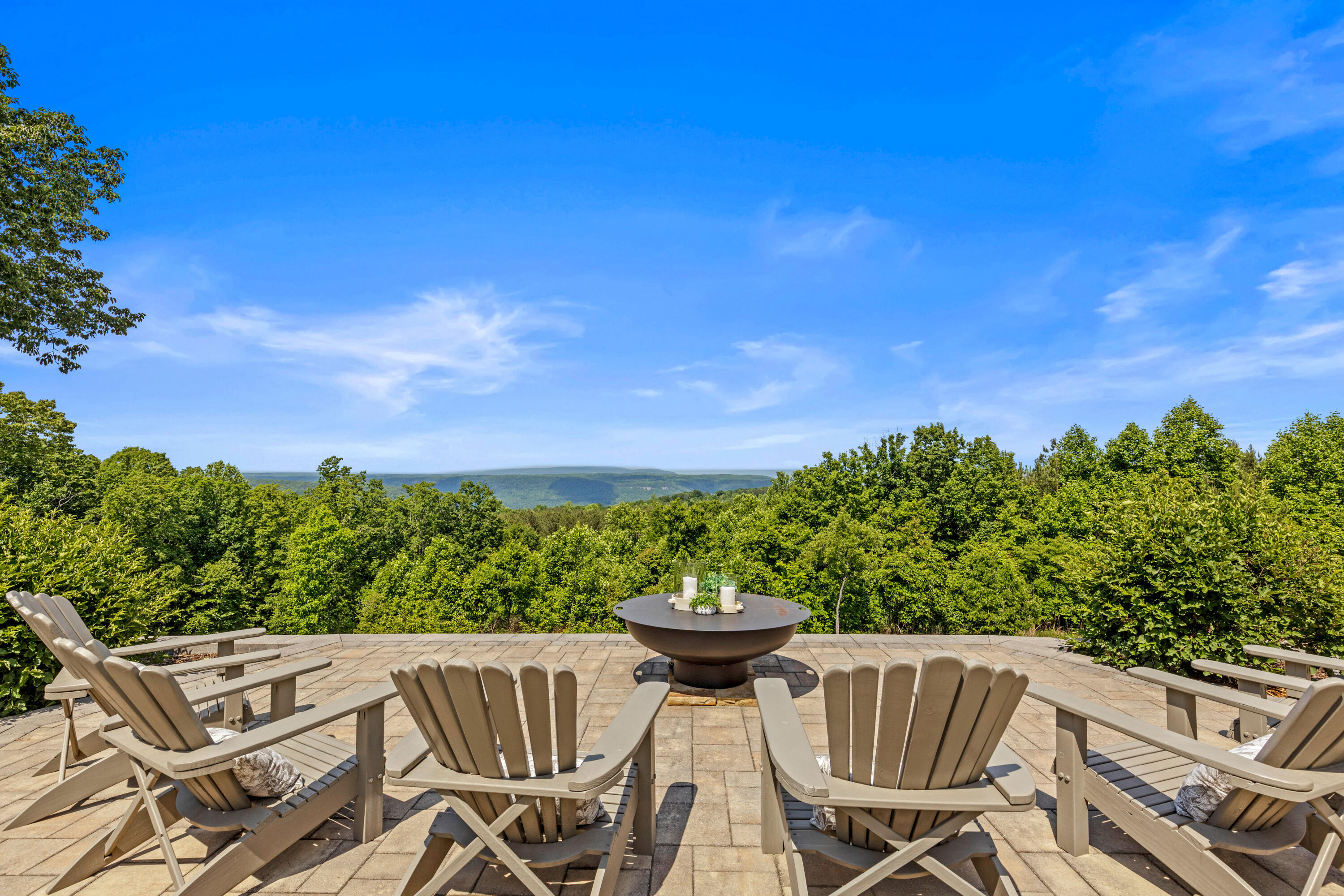 470 Lookout View Drive