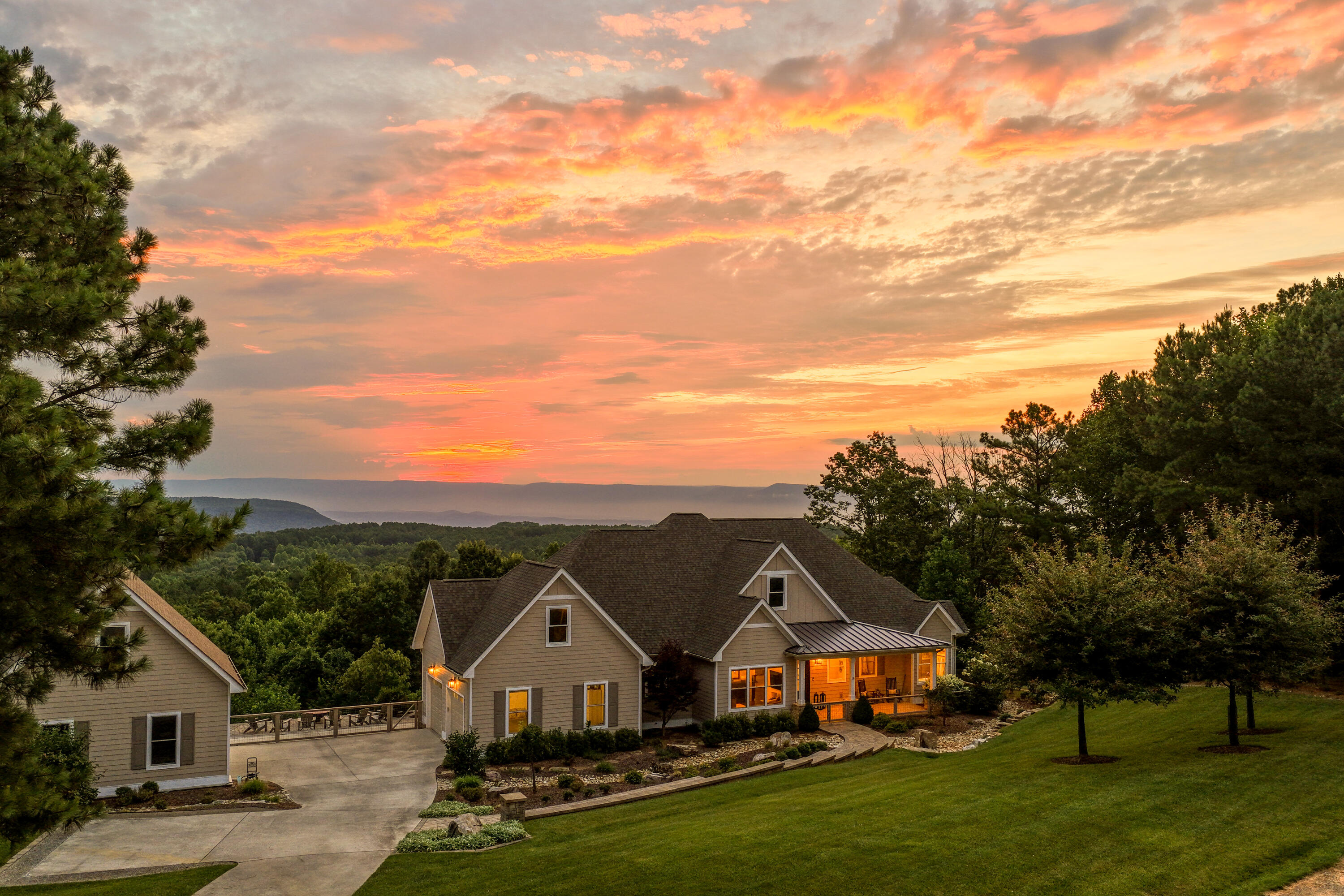 470 Lookout View Drive