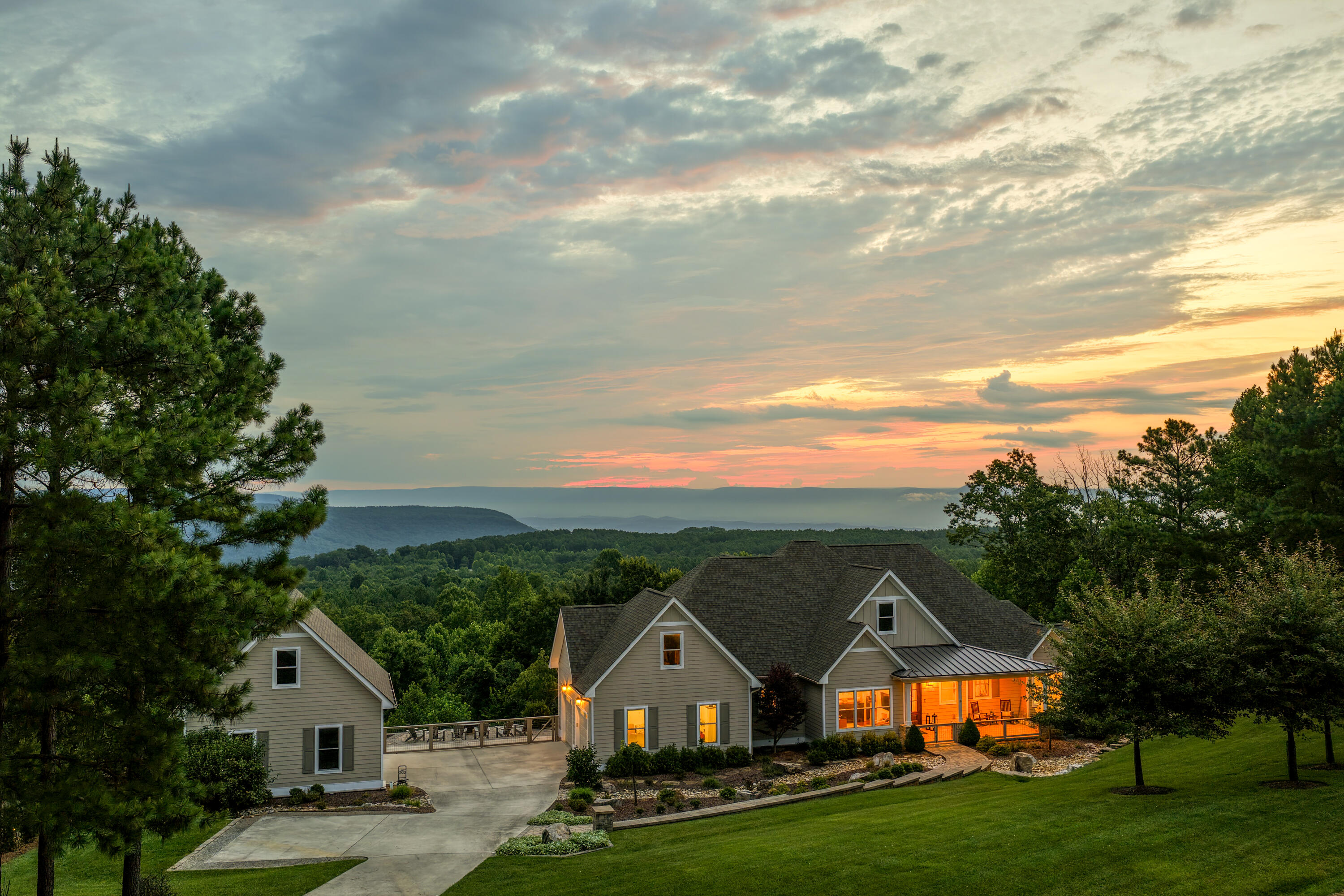 470 Lookout View Drive