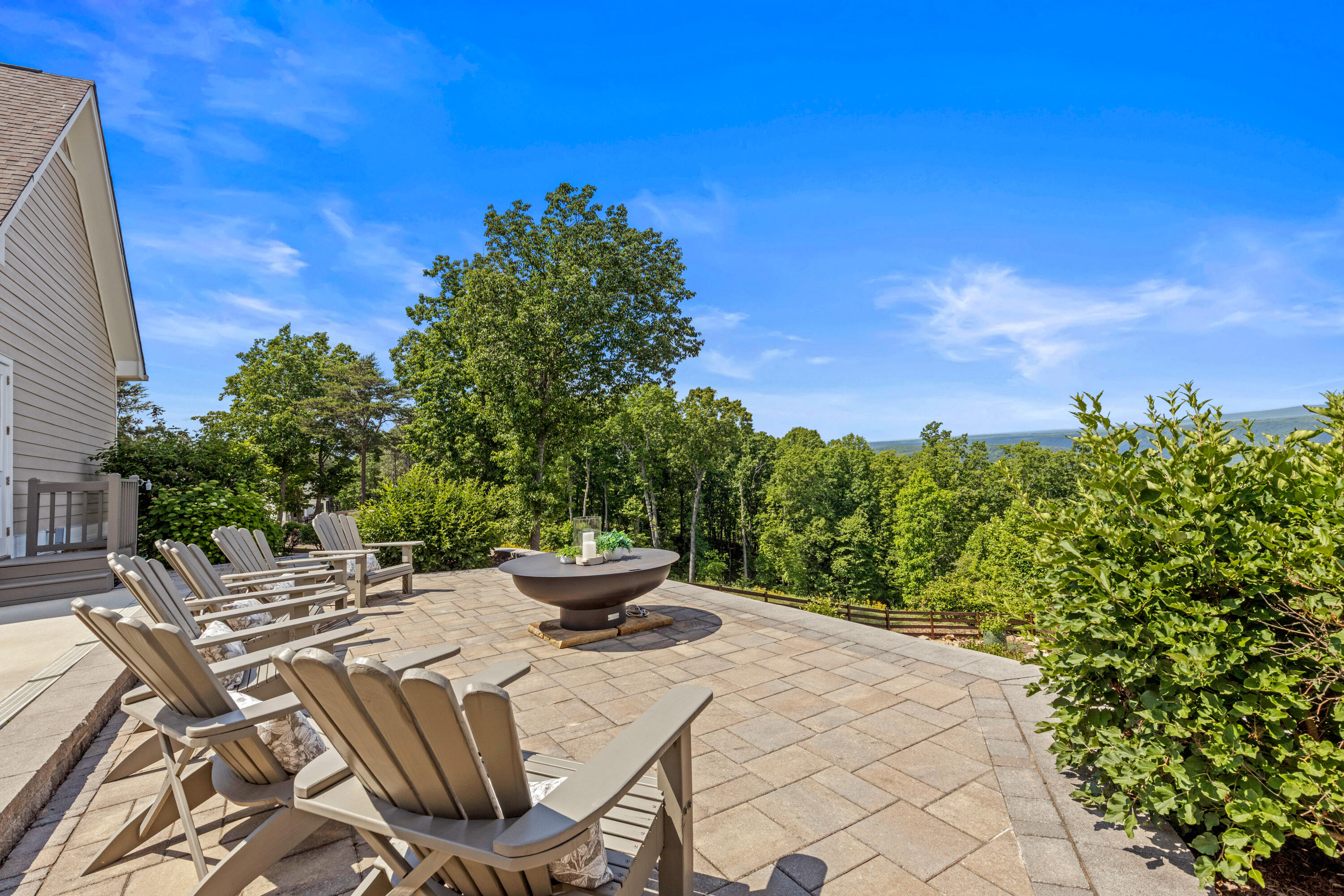 470 Lookout View Drive