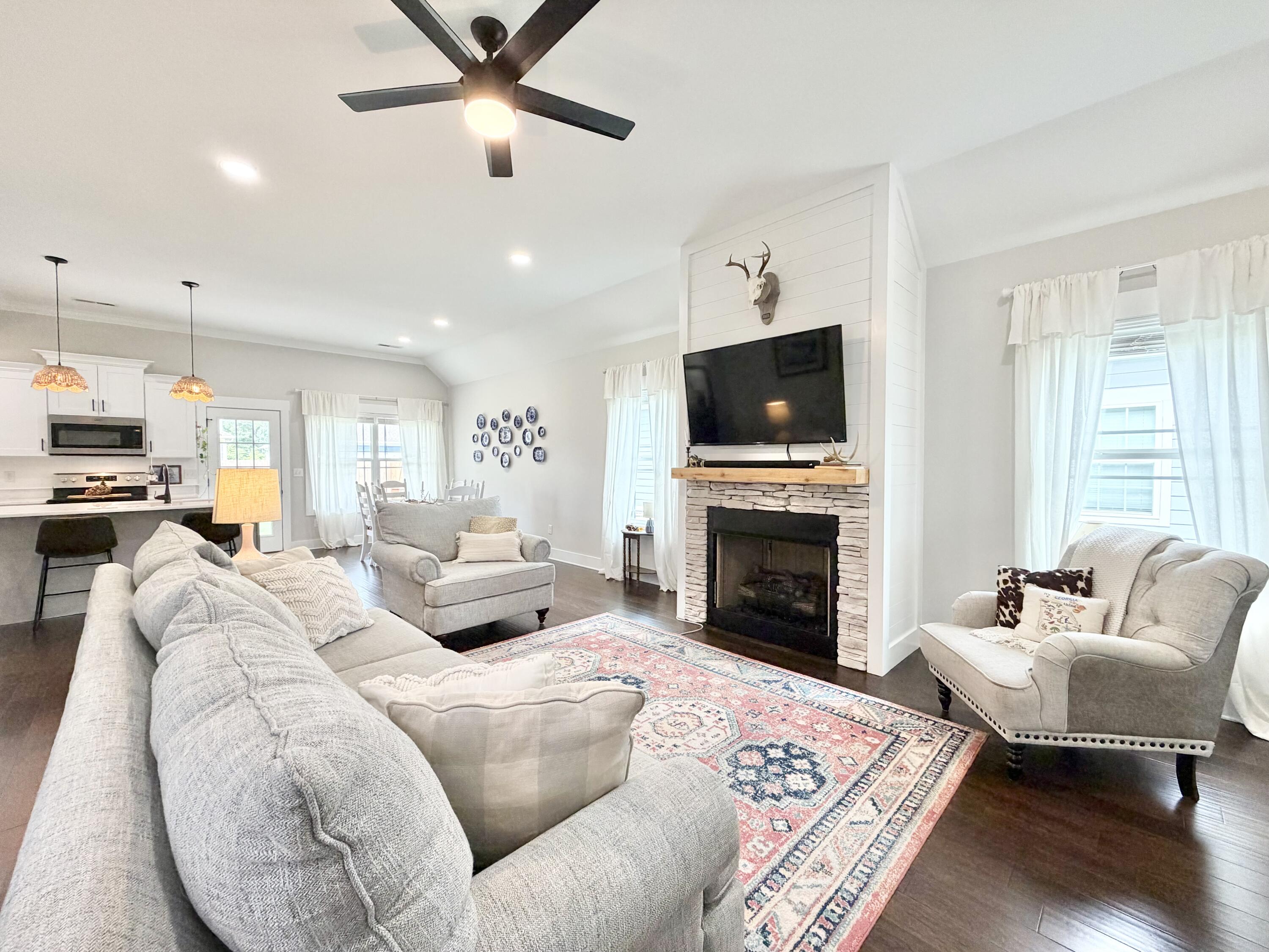 92 Country Cove Drive