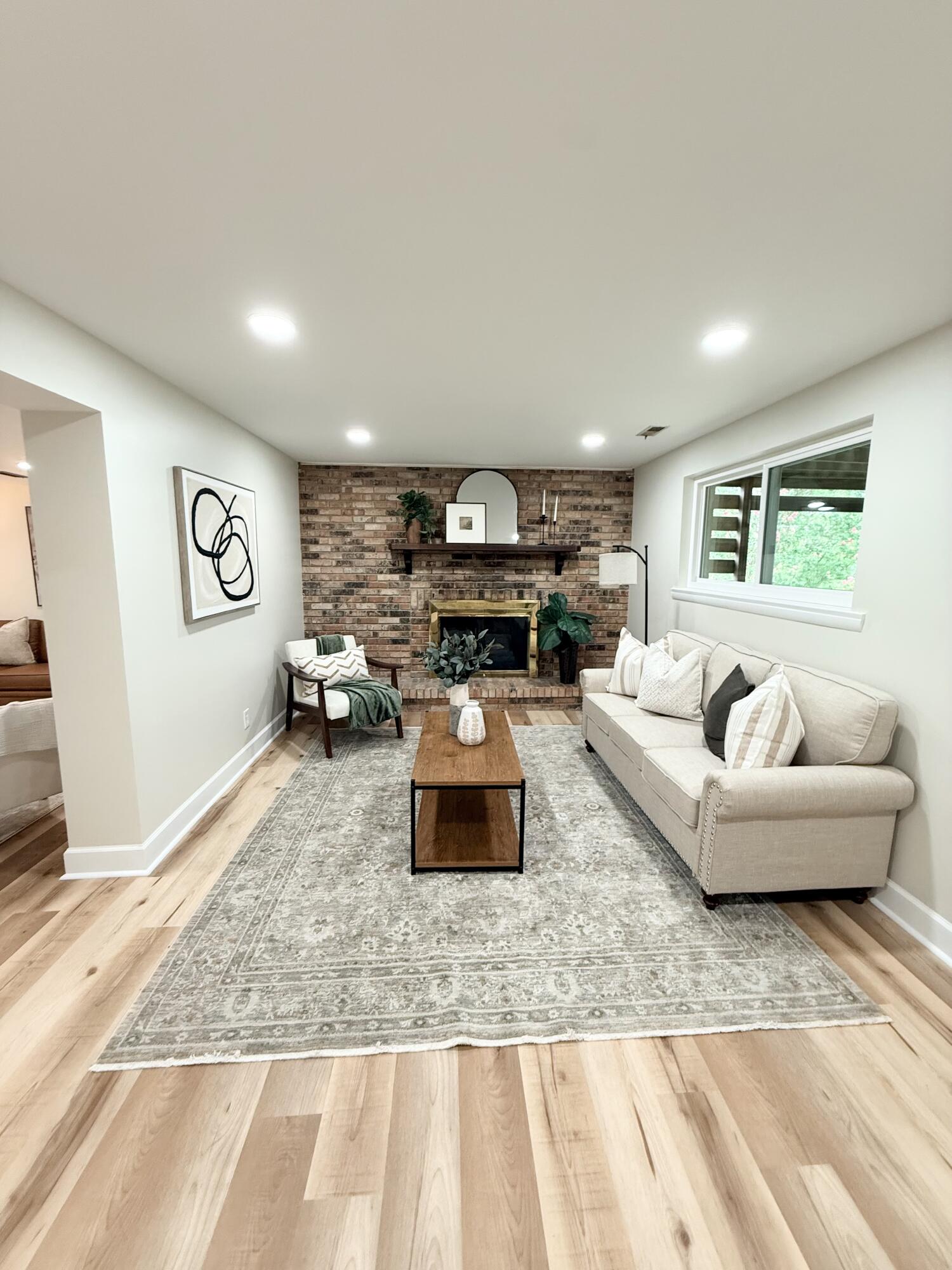 5741 Lyle Circle