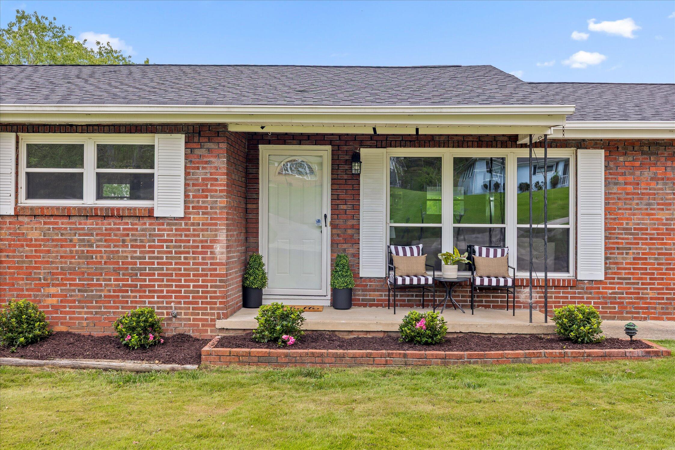 5741 Lyle Circle