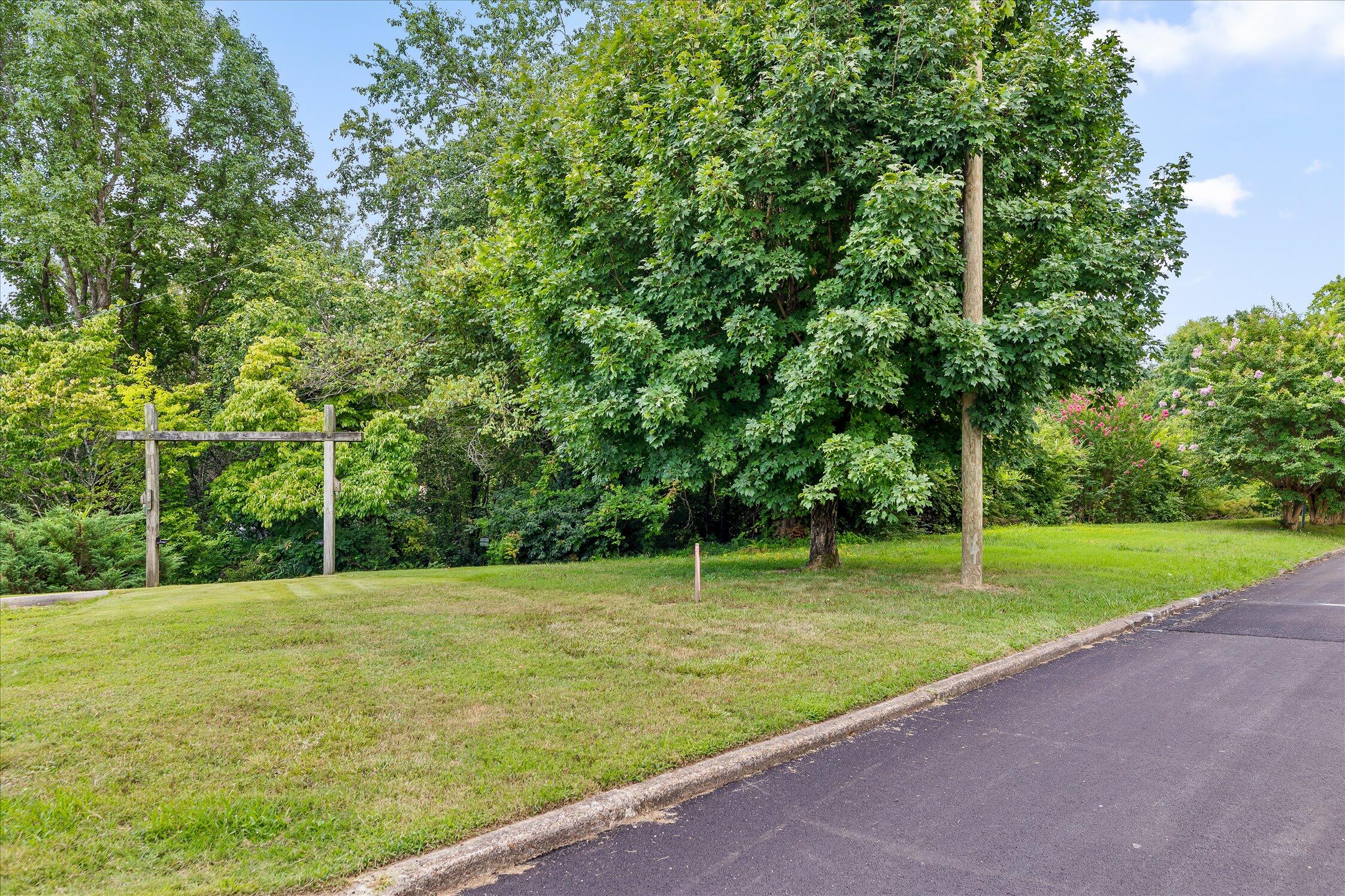 5741 Lyle Circle