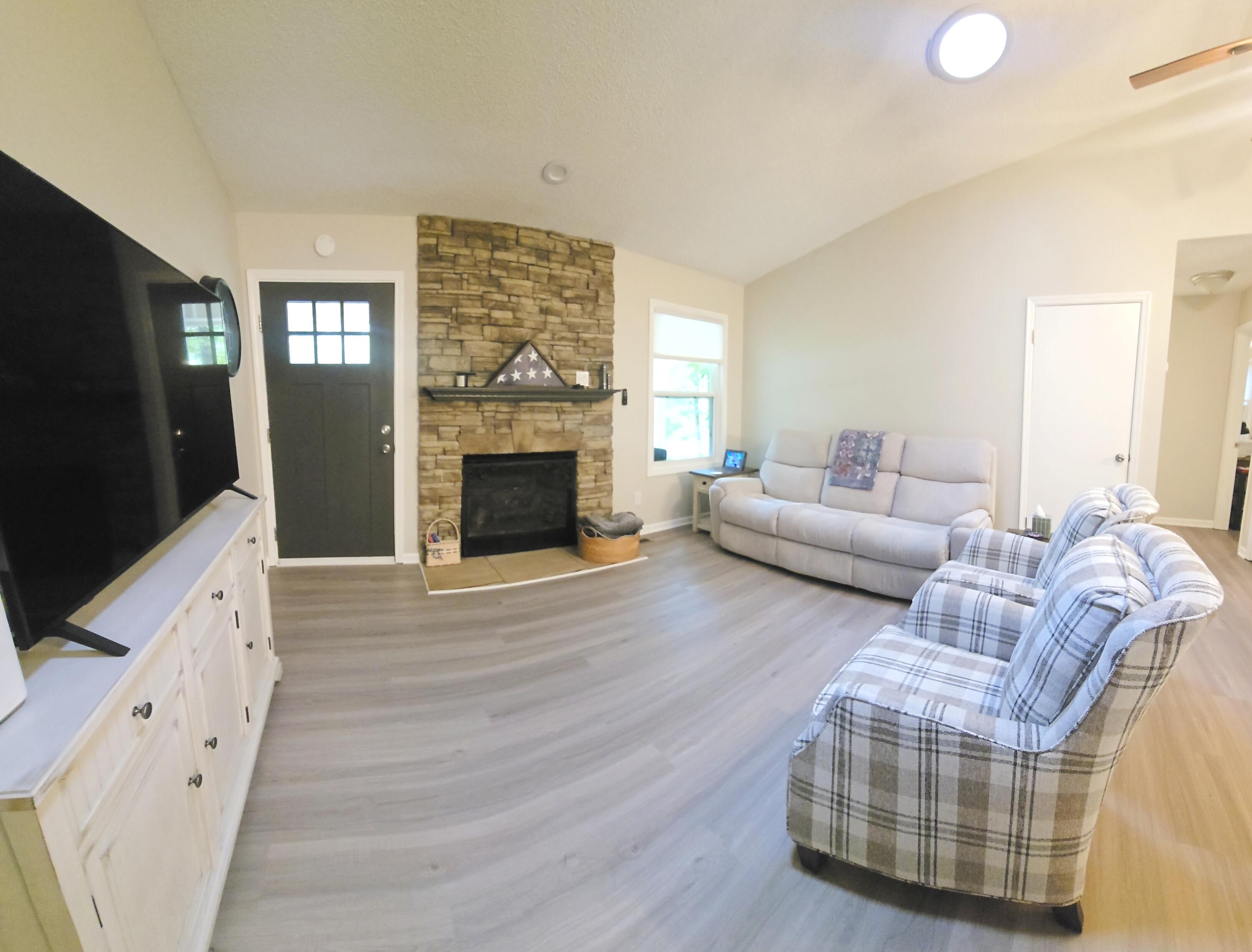 113 Anglewood Drive