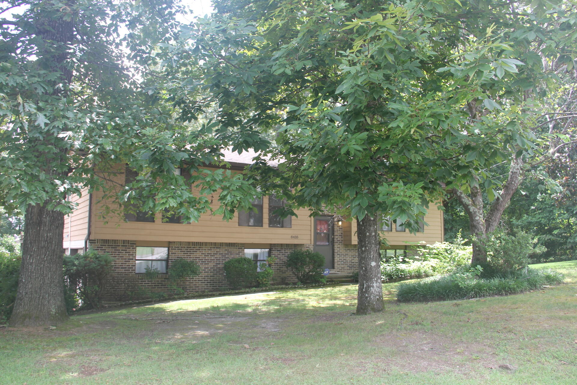 8418 Rosetree Drive