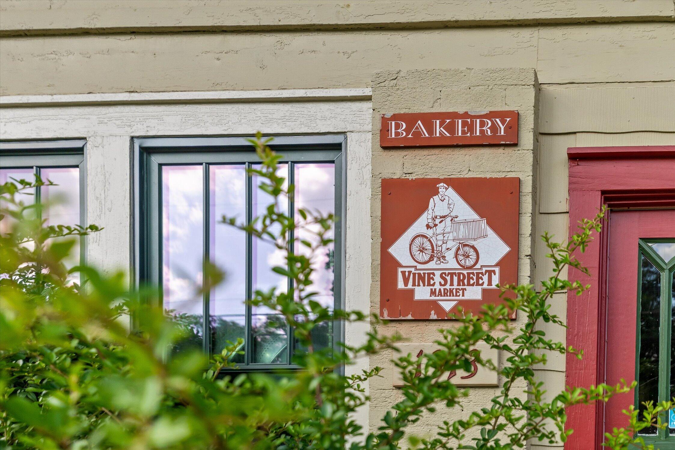 911 Overman Street