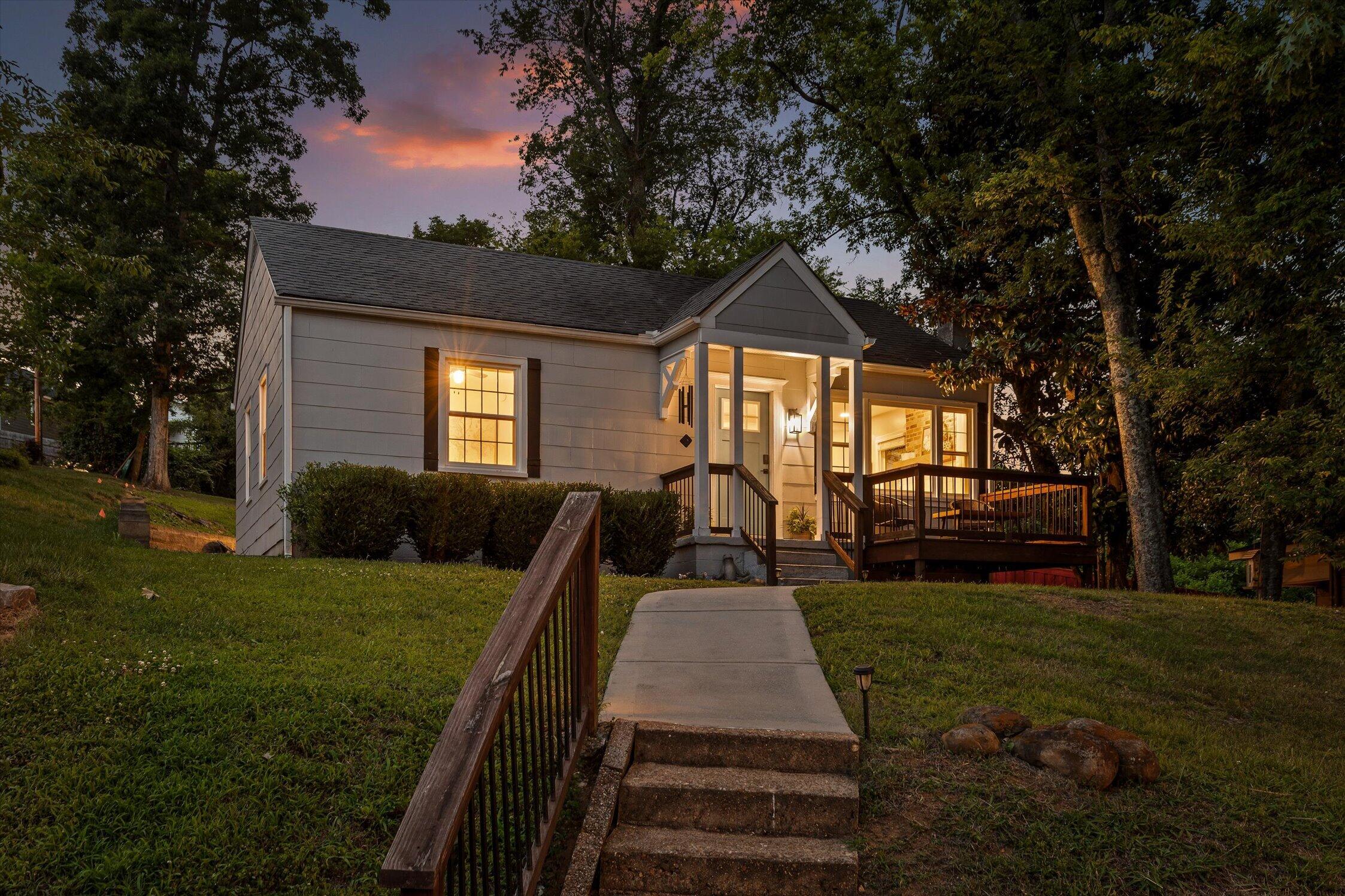 911 Overman Street