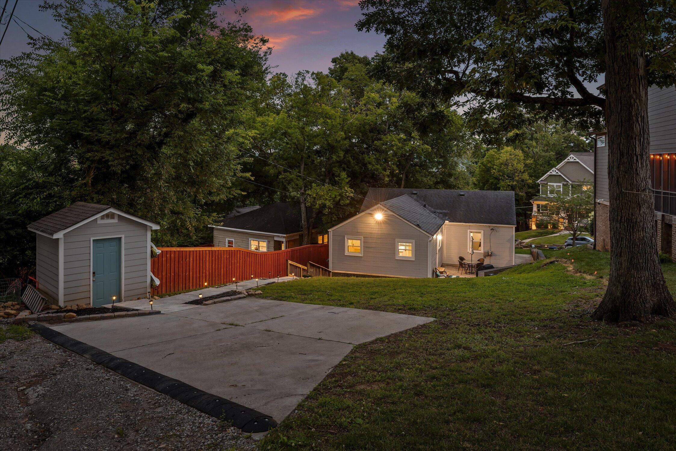 911 Overman Street