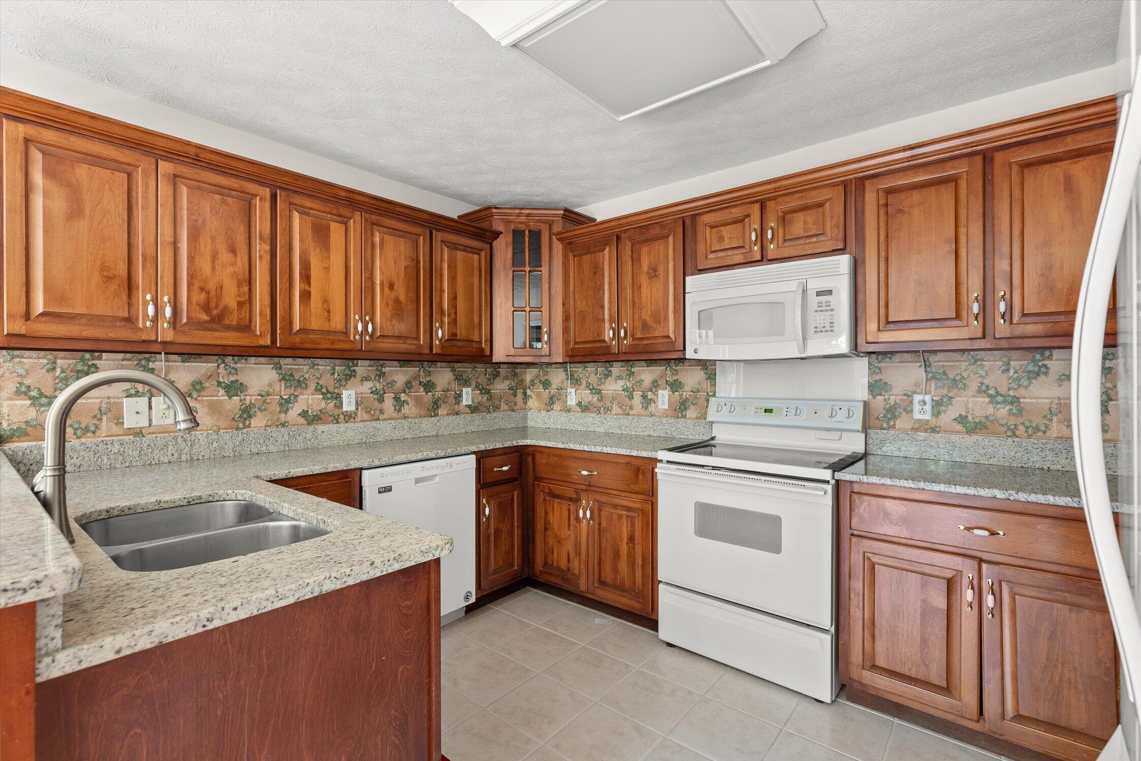 5008 Dellwood Drive