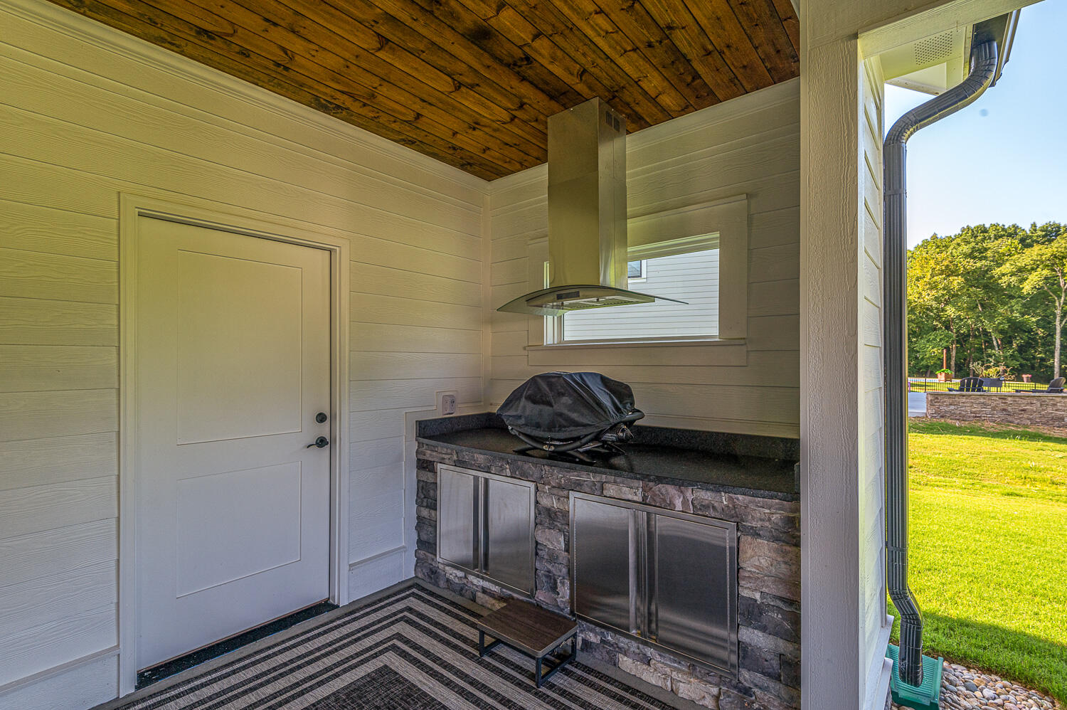 8289 Blackrock Drive