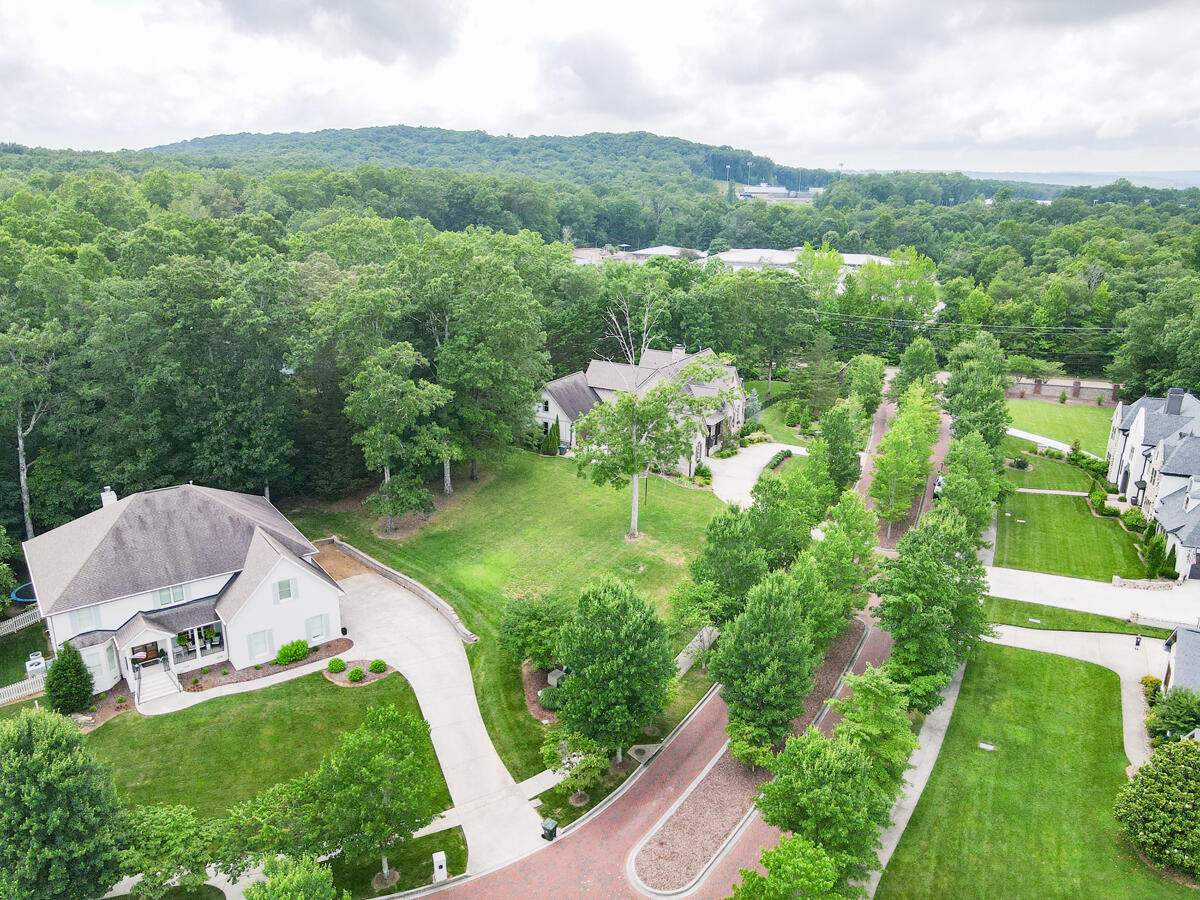 2324 Dogwood Grove Circle