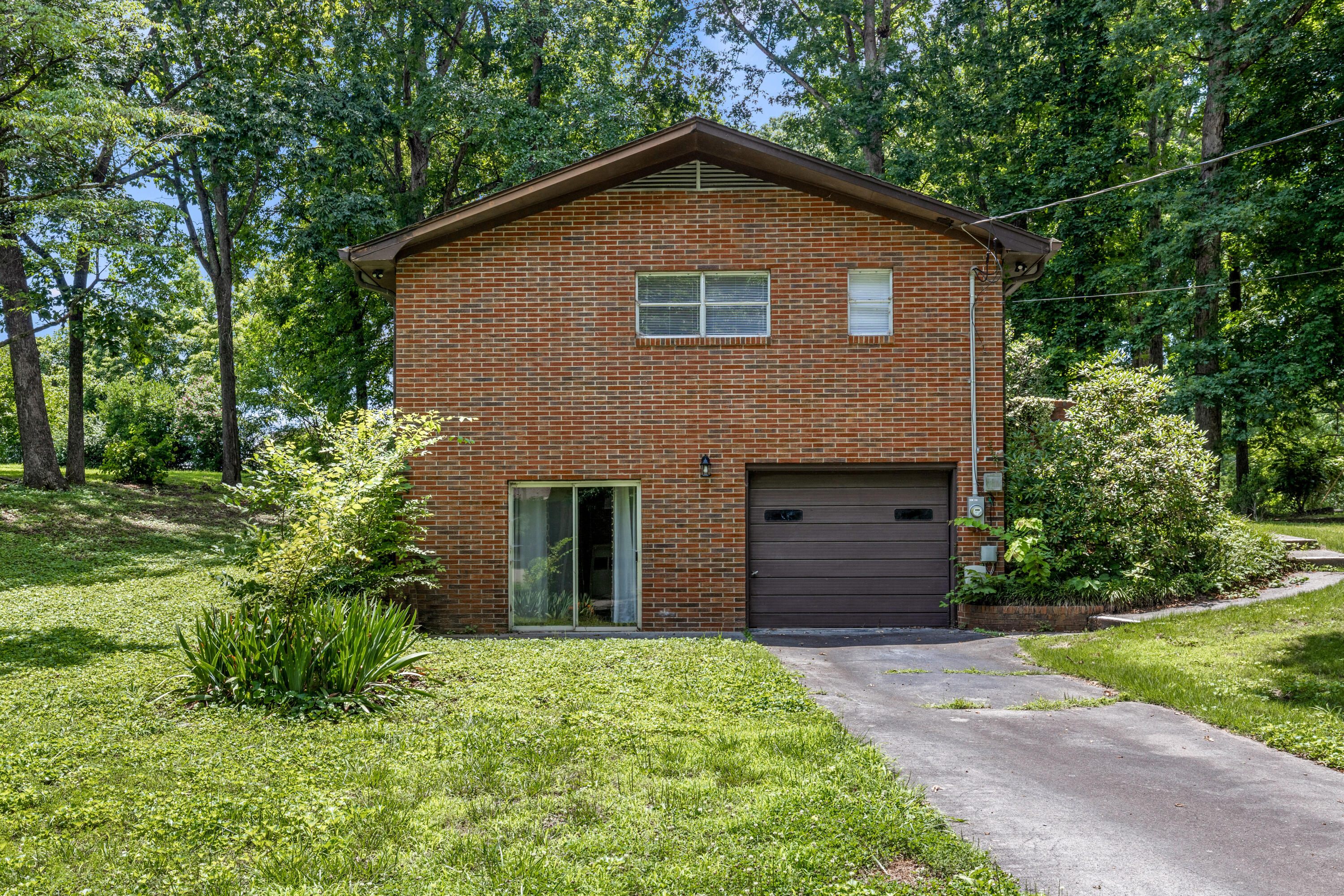 1534 Mcilvaine Drive