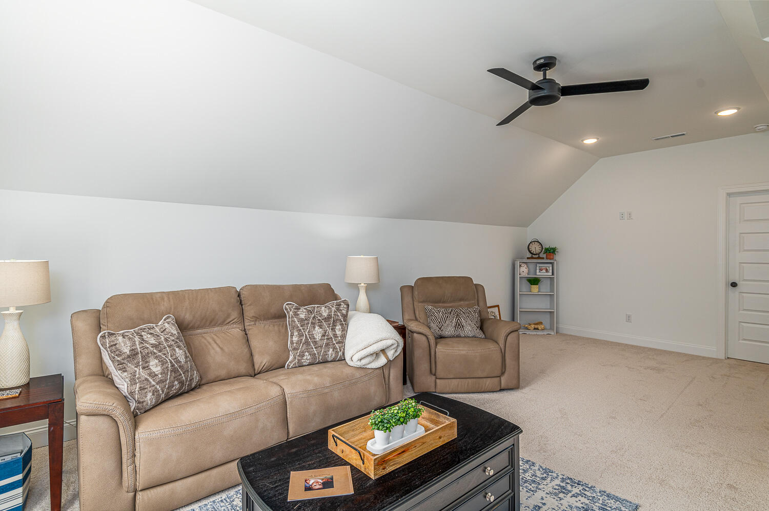 6406 Satjanon Drive