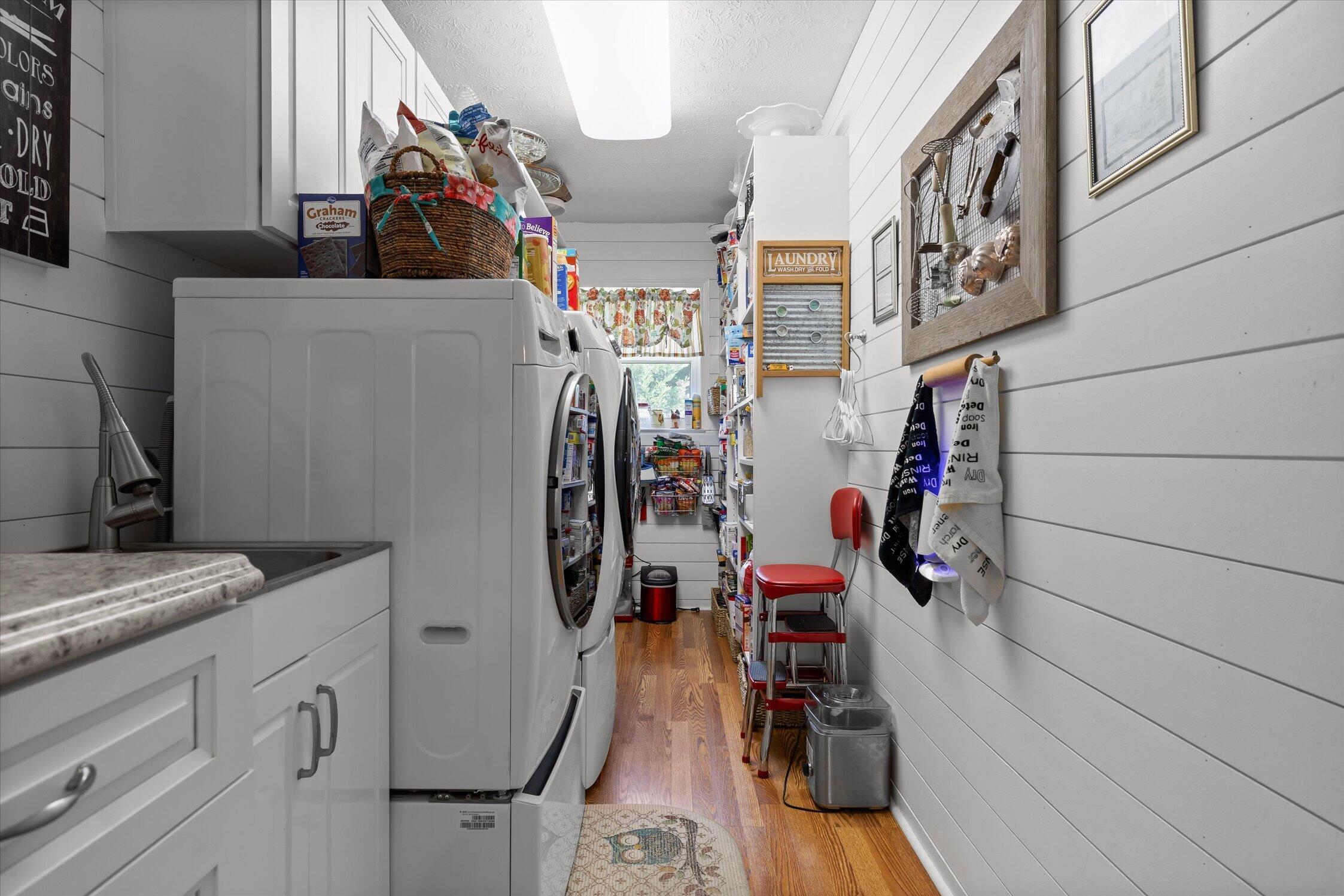 44 Creekside Drive