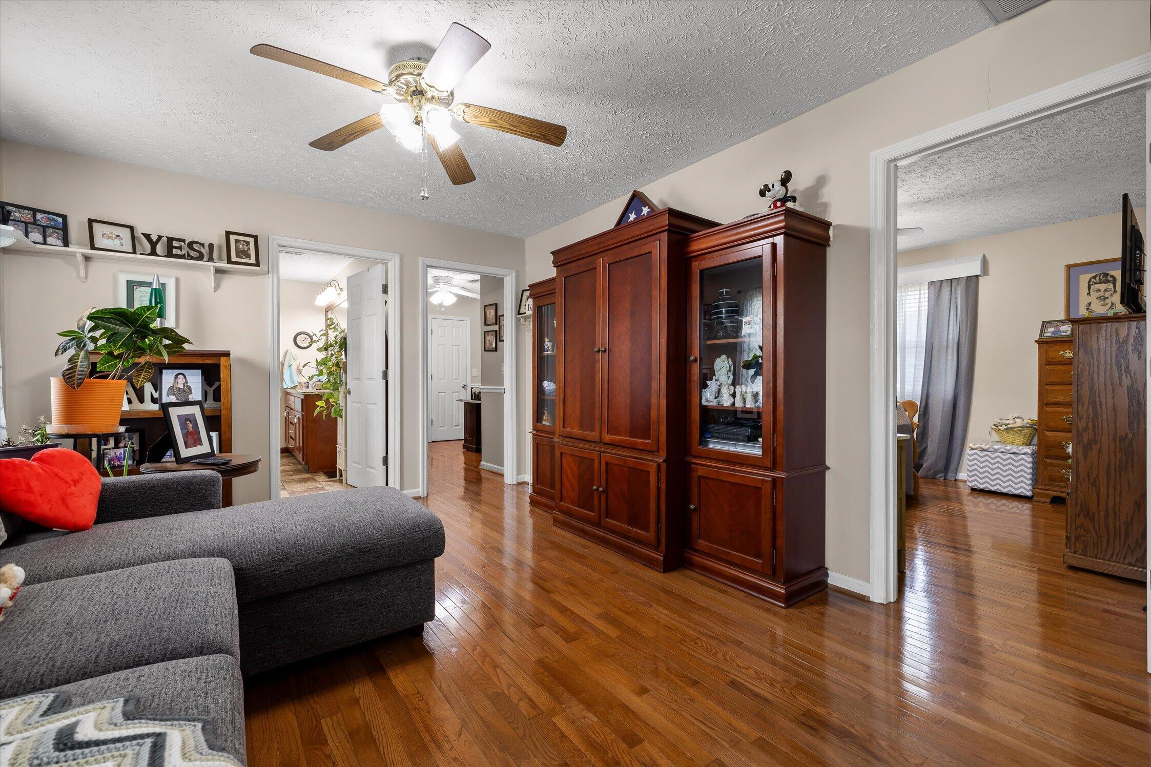 44 Creekside Drive