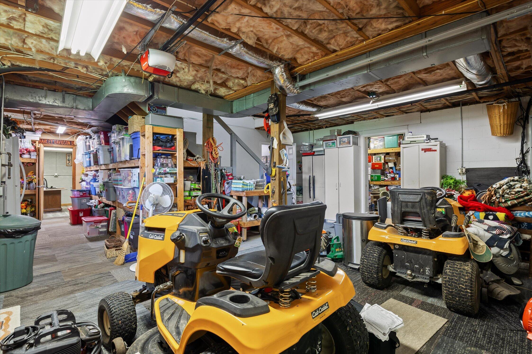 44 Creekside Drive