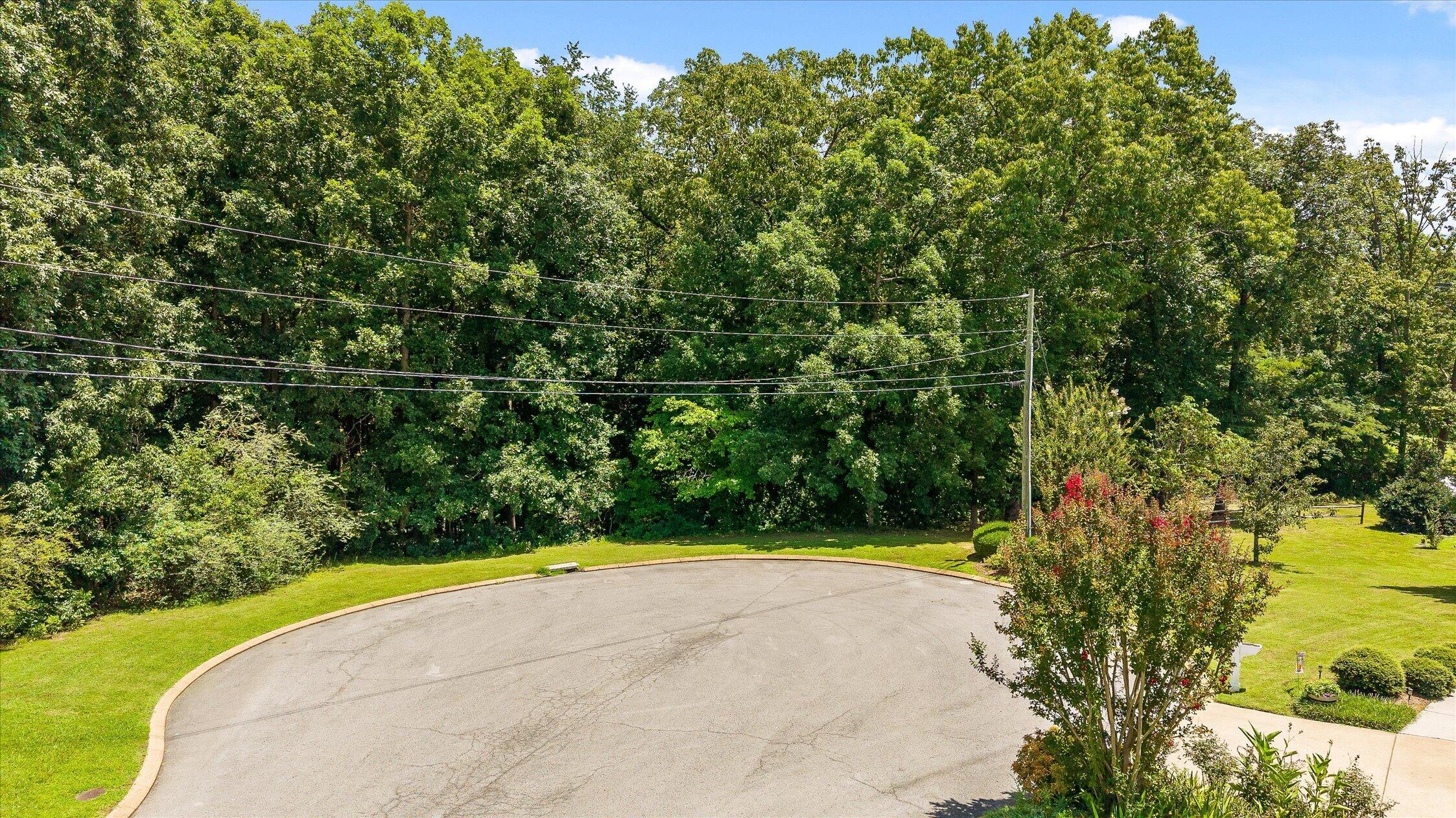 44 Creekside Drive