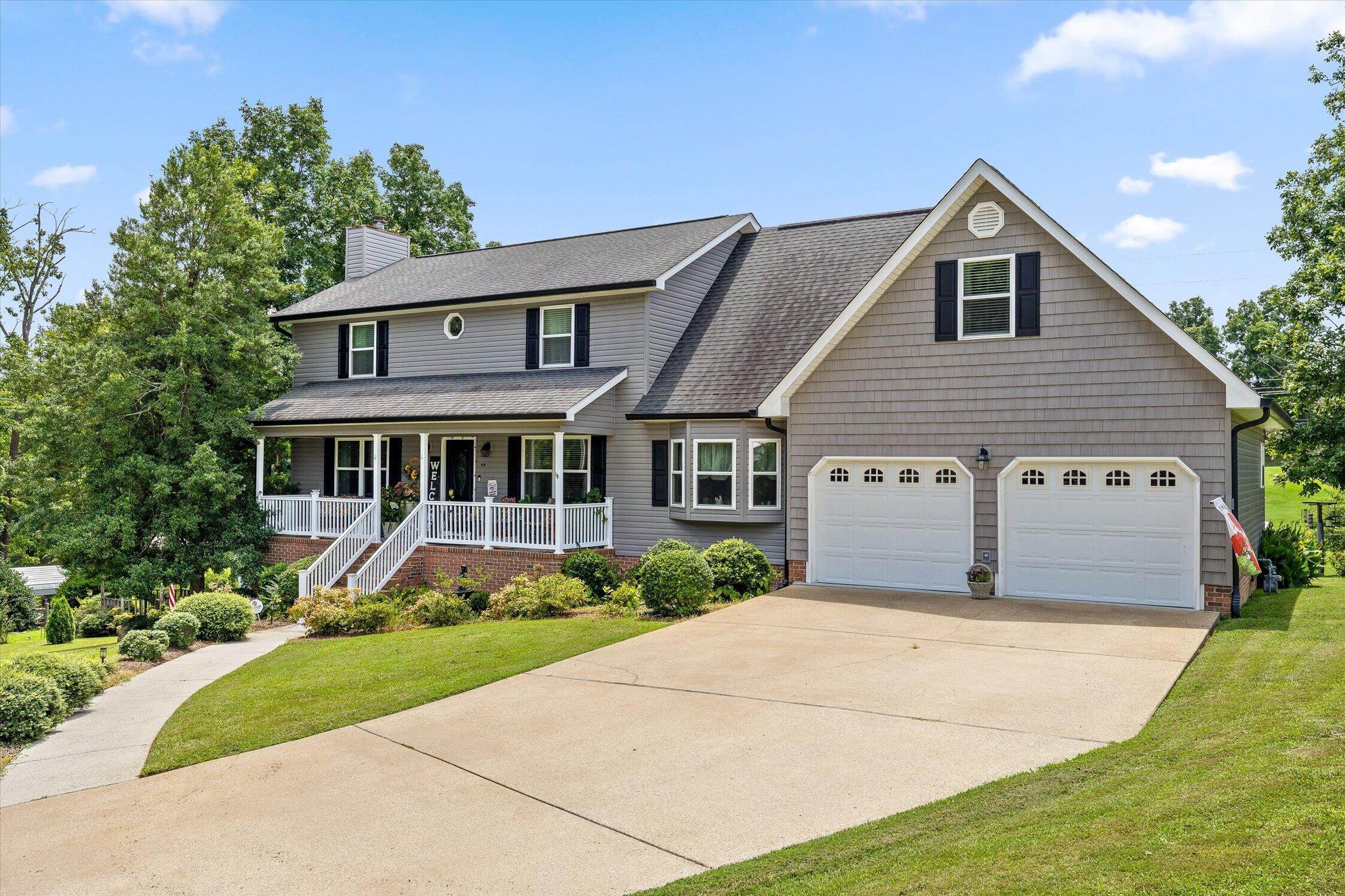 44 Creekside Drive