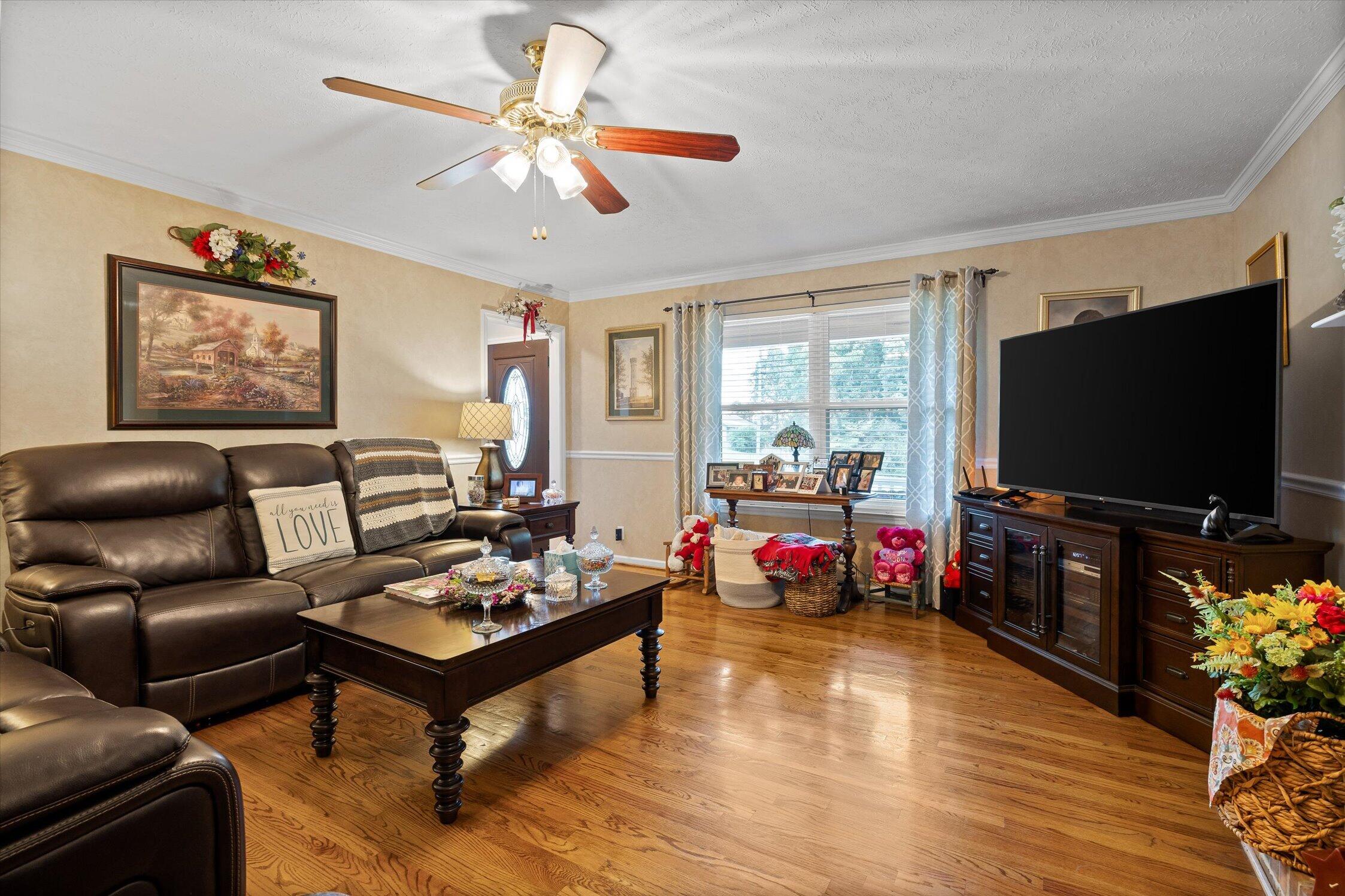 44 Creekside Drive