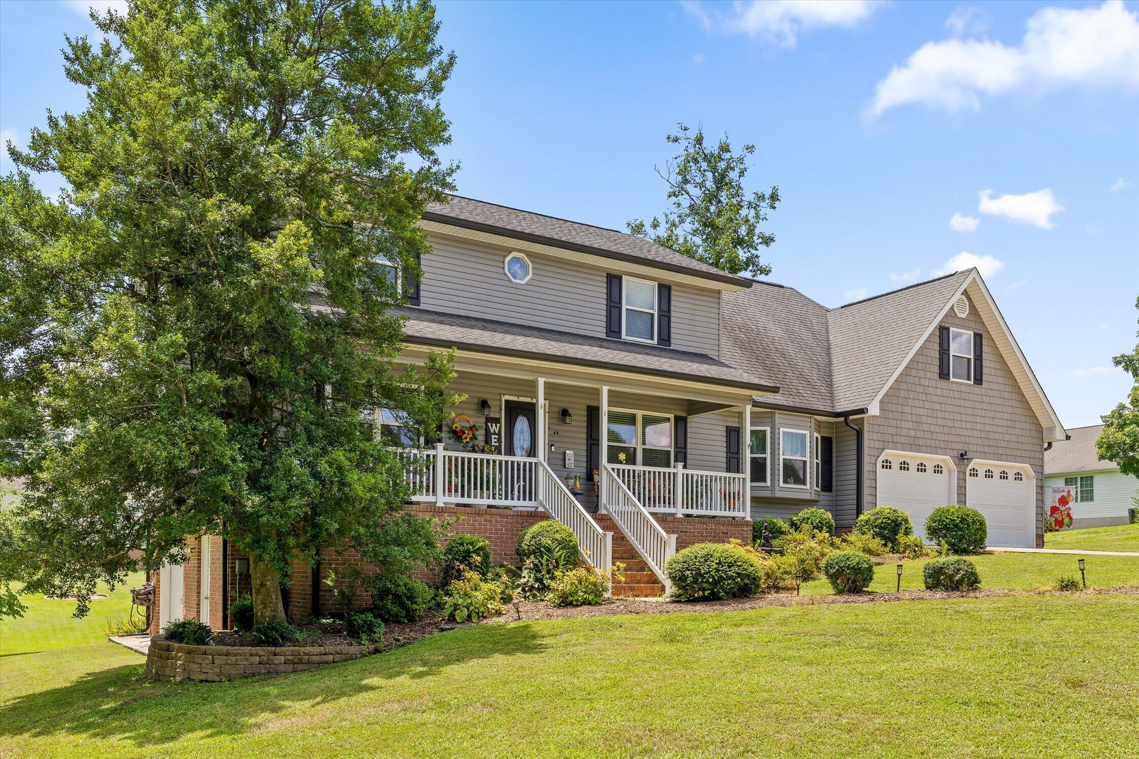 44 Creekside Drive