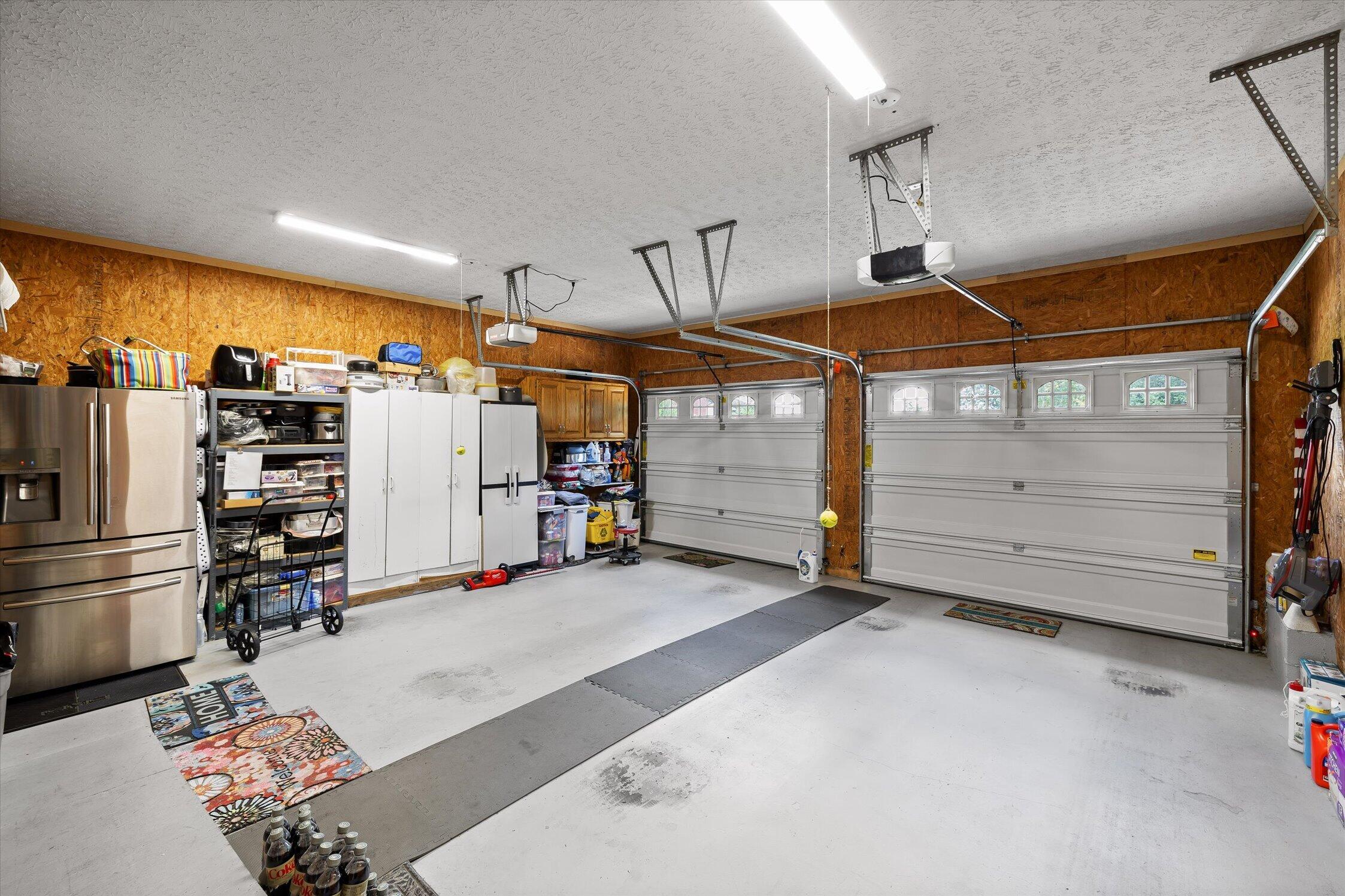 44 Creekside Drive