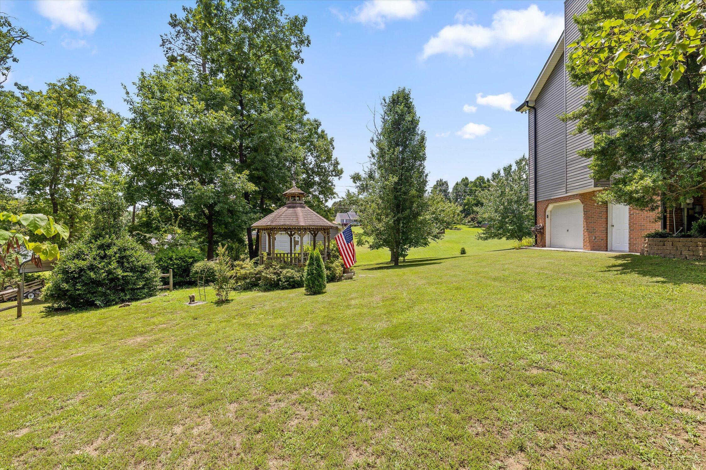 44 Creekside Drive