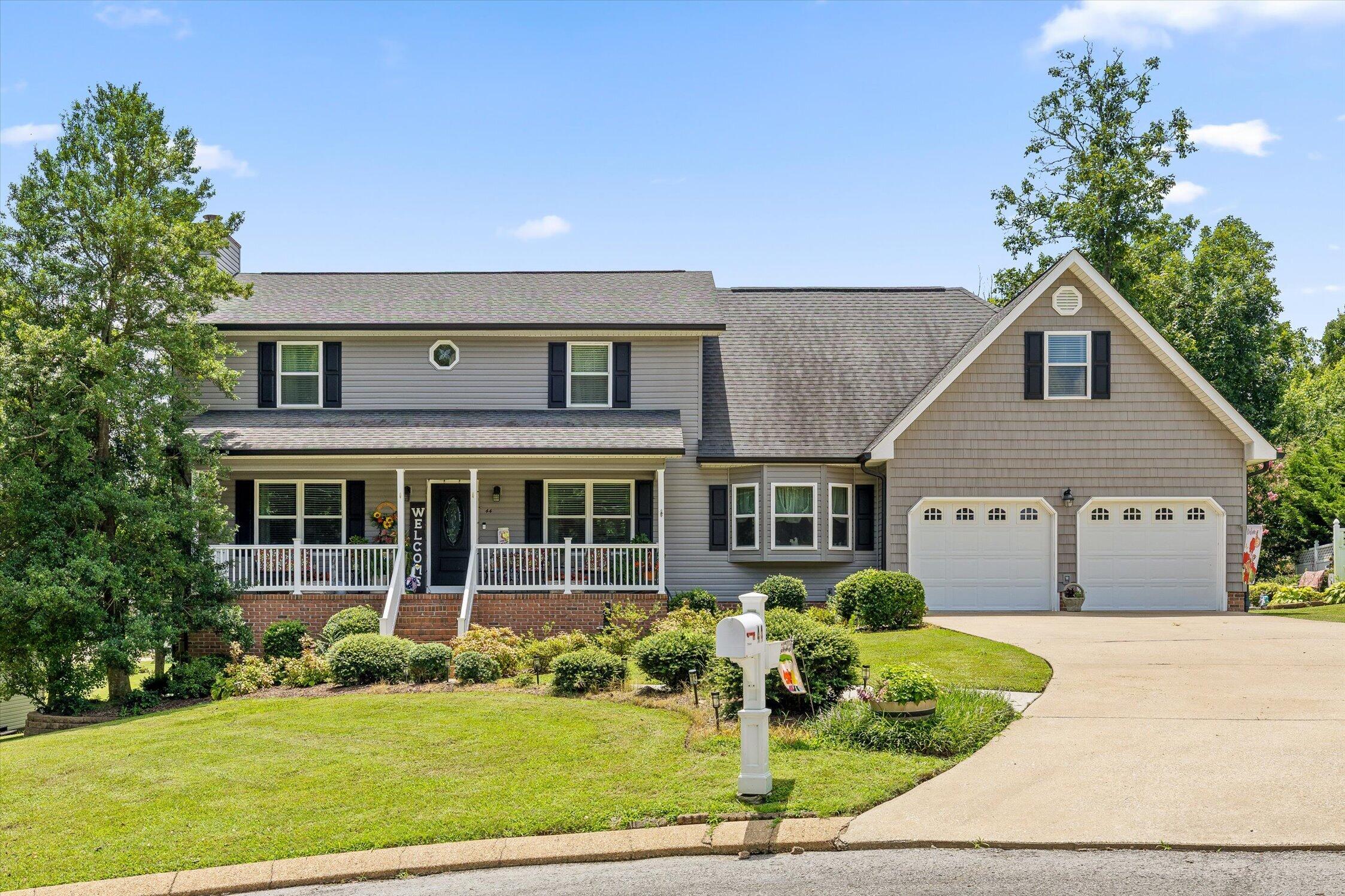 44 Creekside Drive