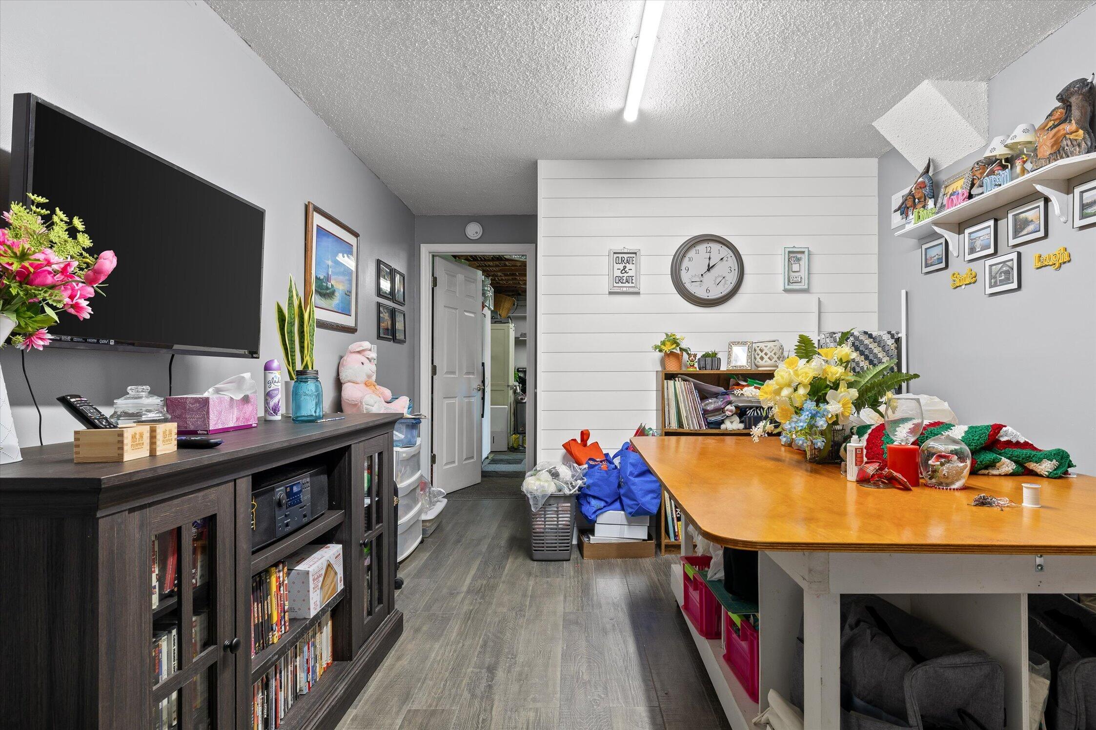 44 Creekside Drive