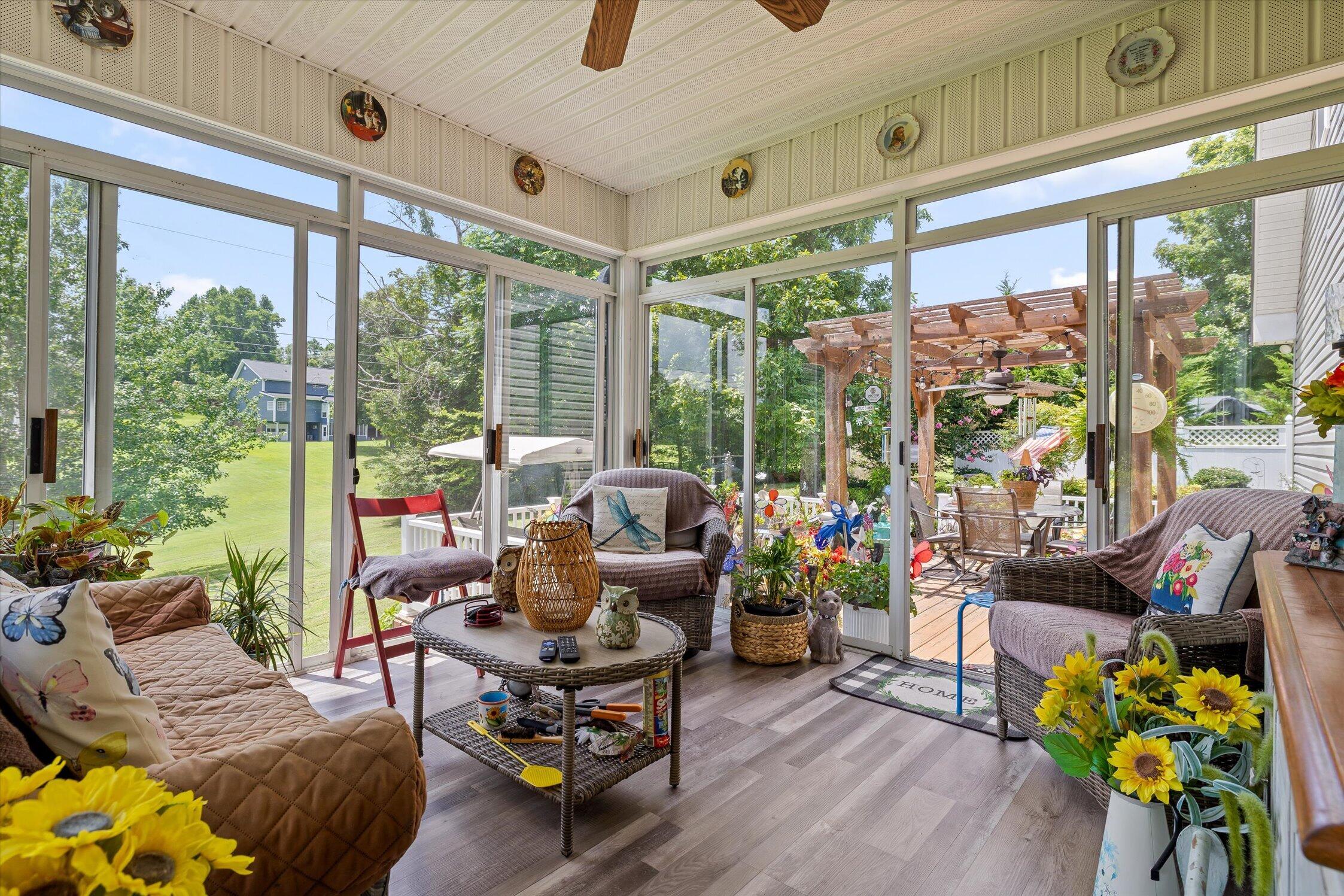 44 Creekside Drive