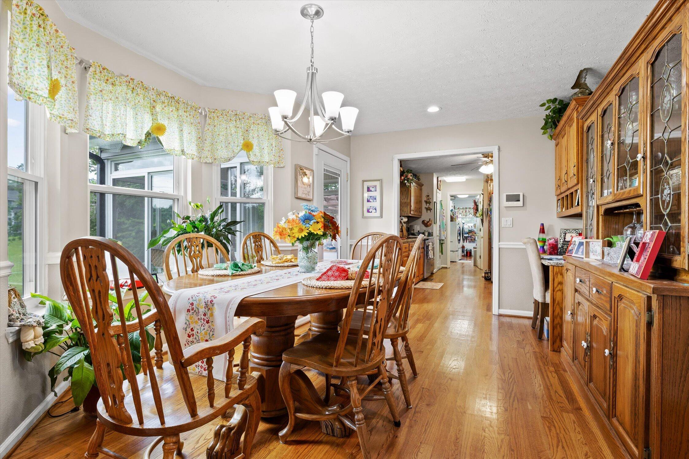 44 Creekside Drive