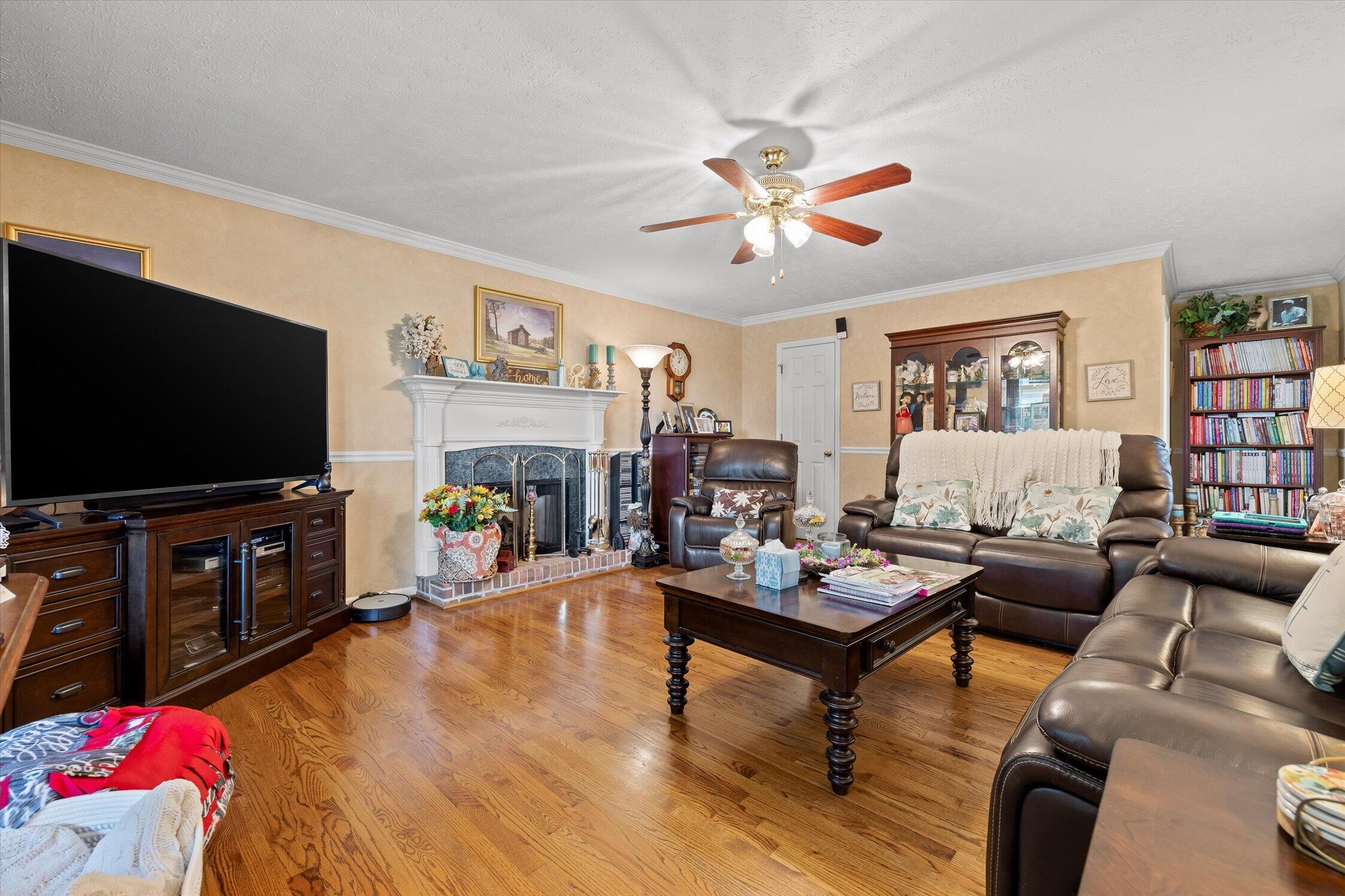 44 Creekside Drive