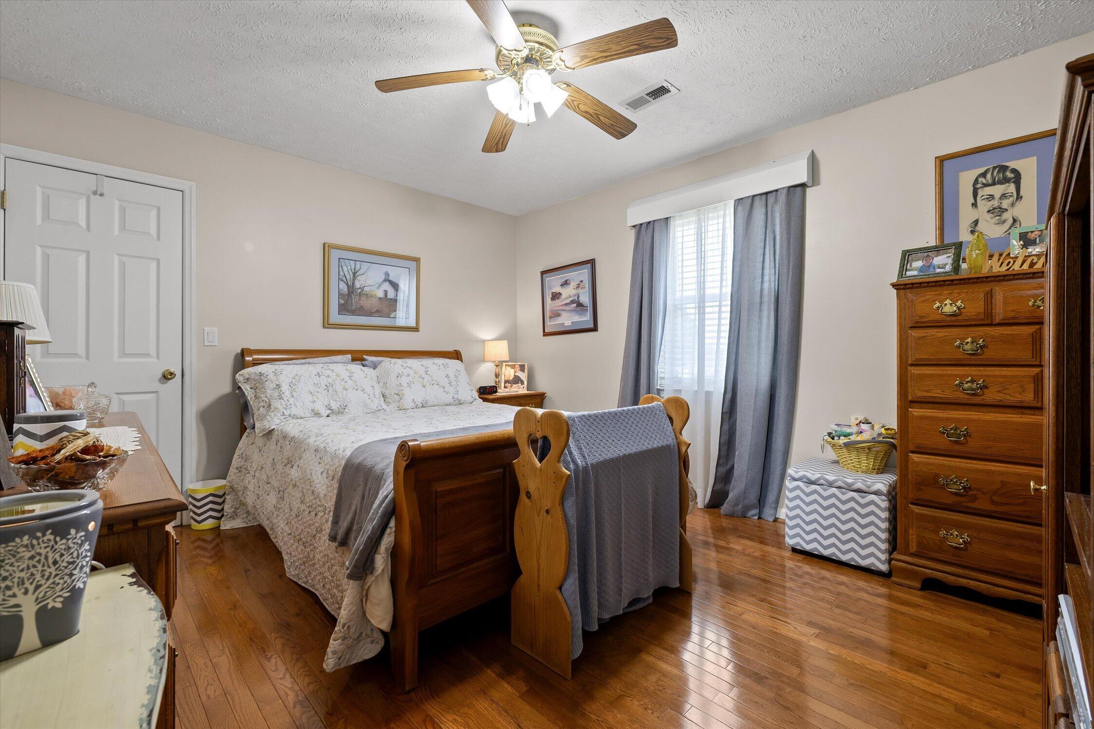 44 Creekside Drive