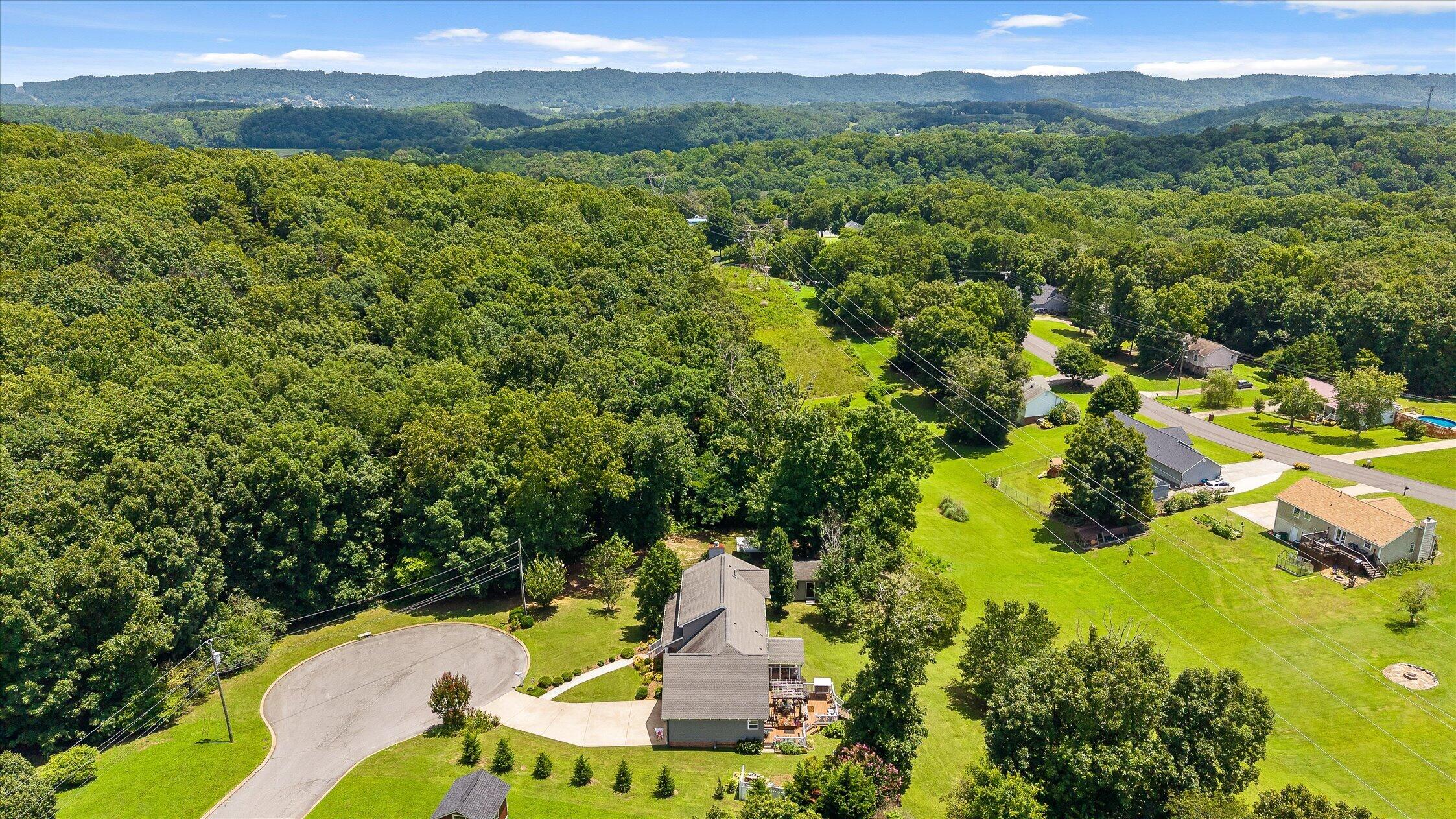 44 Creekside Drive