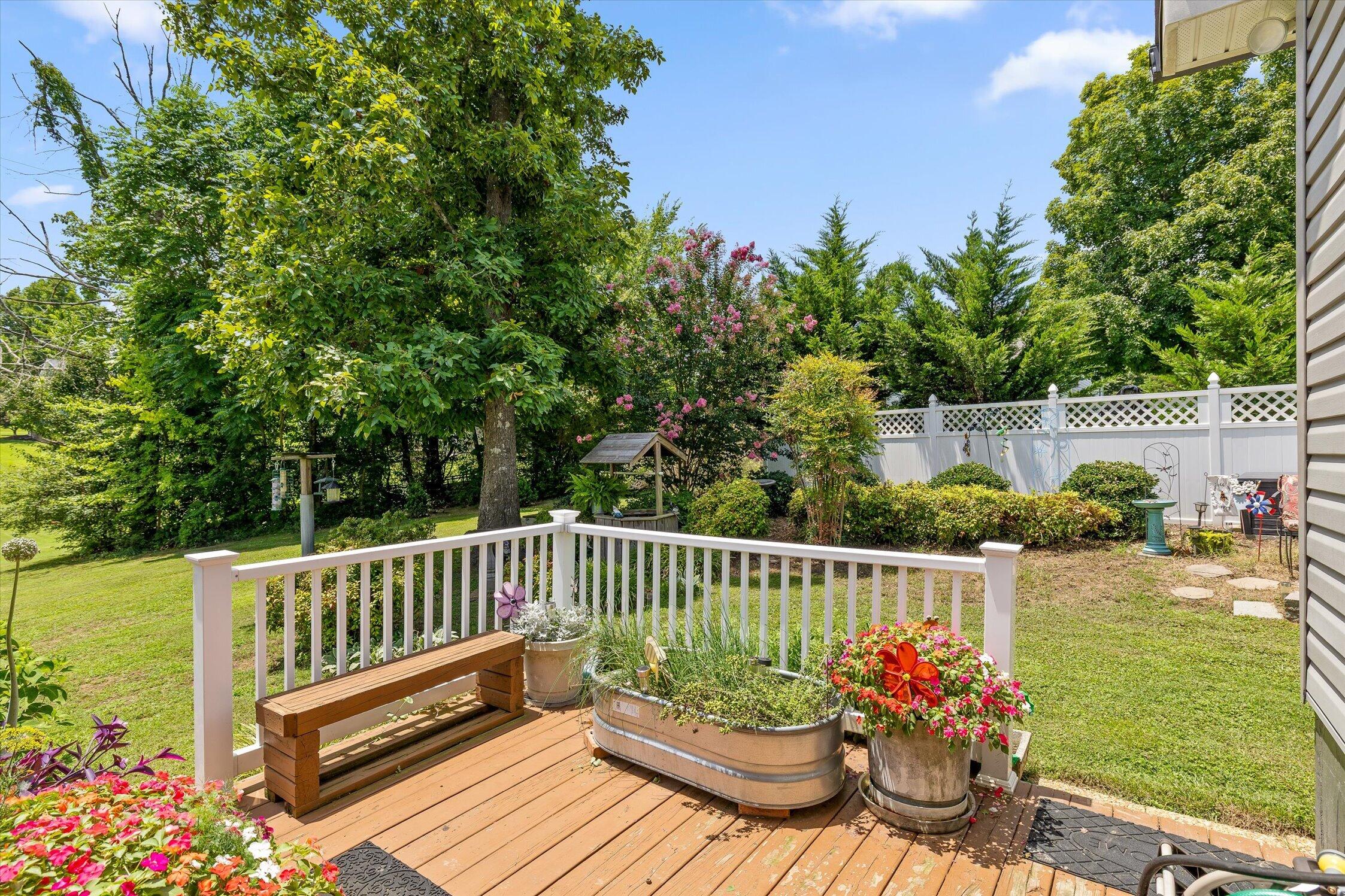 44 Creekside Drive