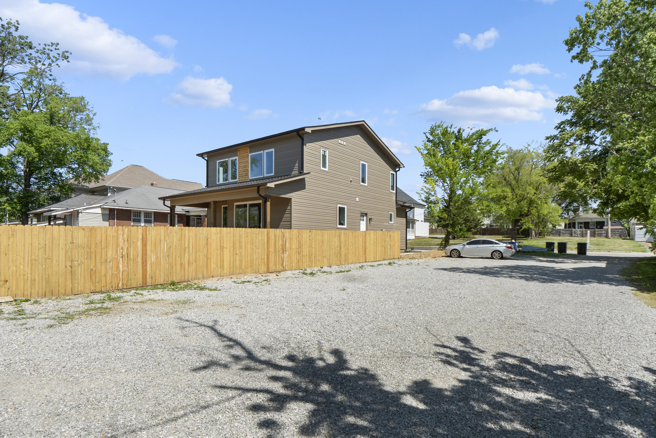 1404 Bailey Avenue