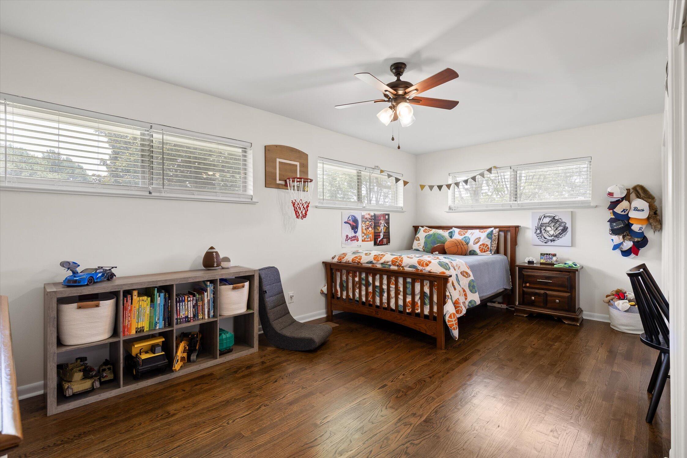 6929 Hickory View Lane