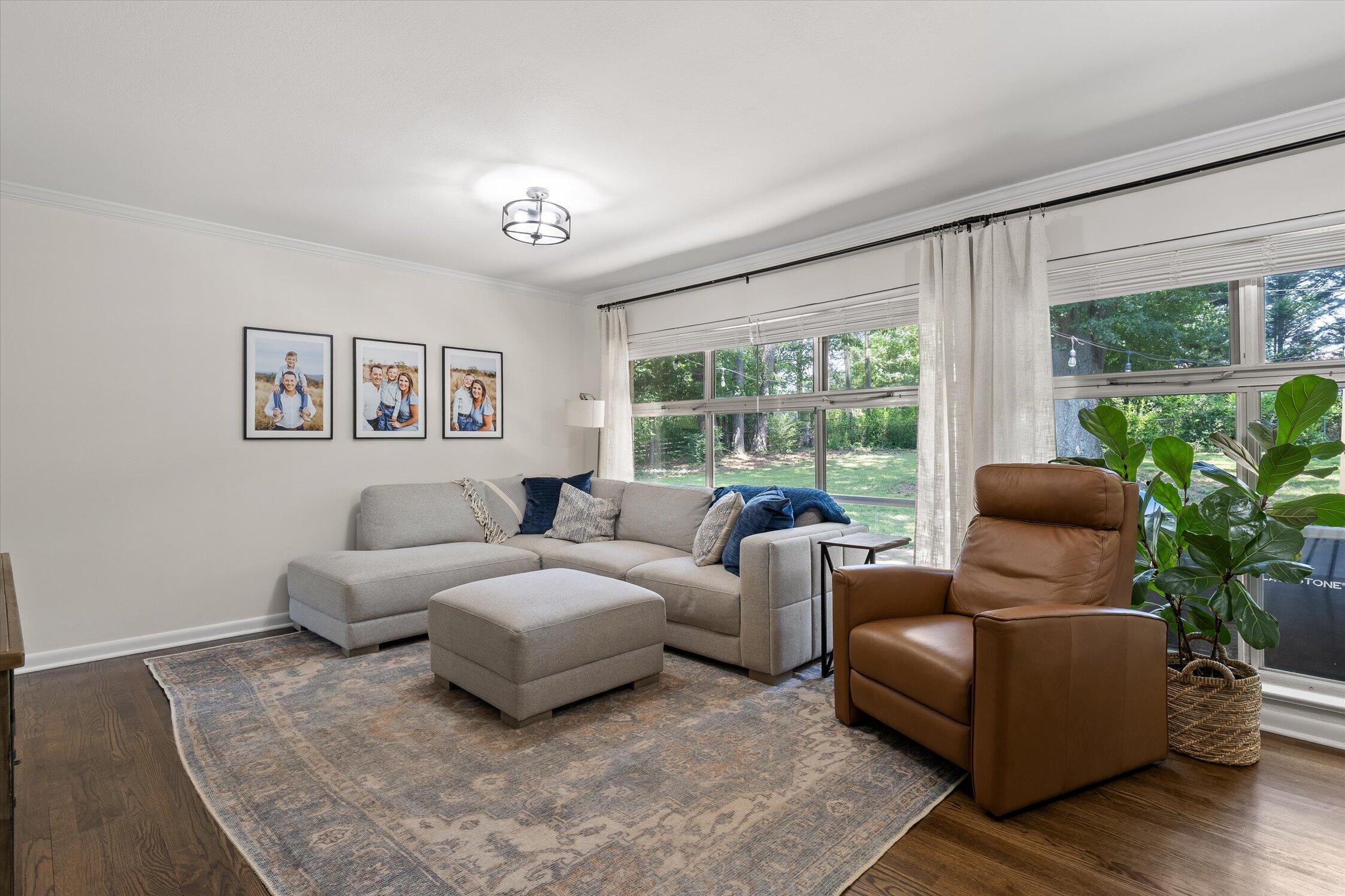 6929 Hickory View Lane