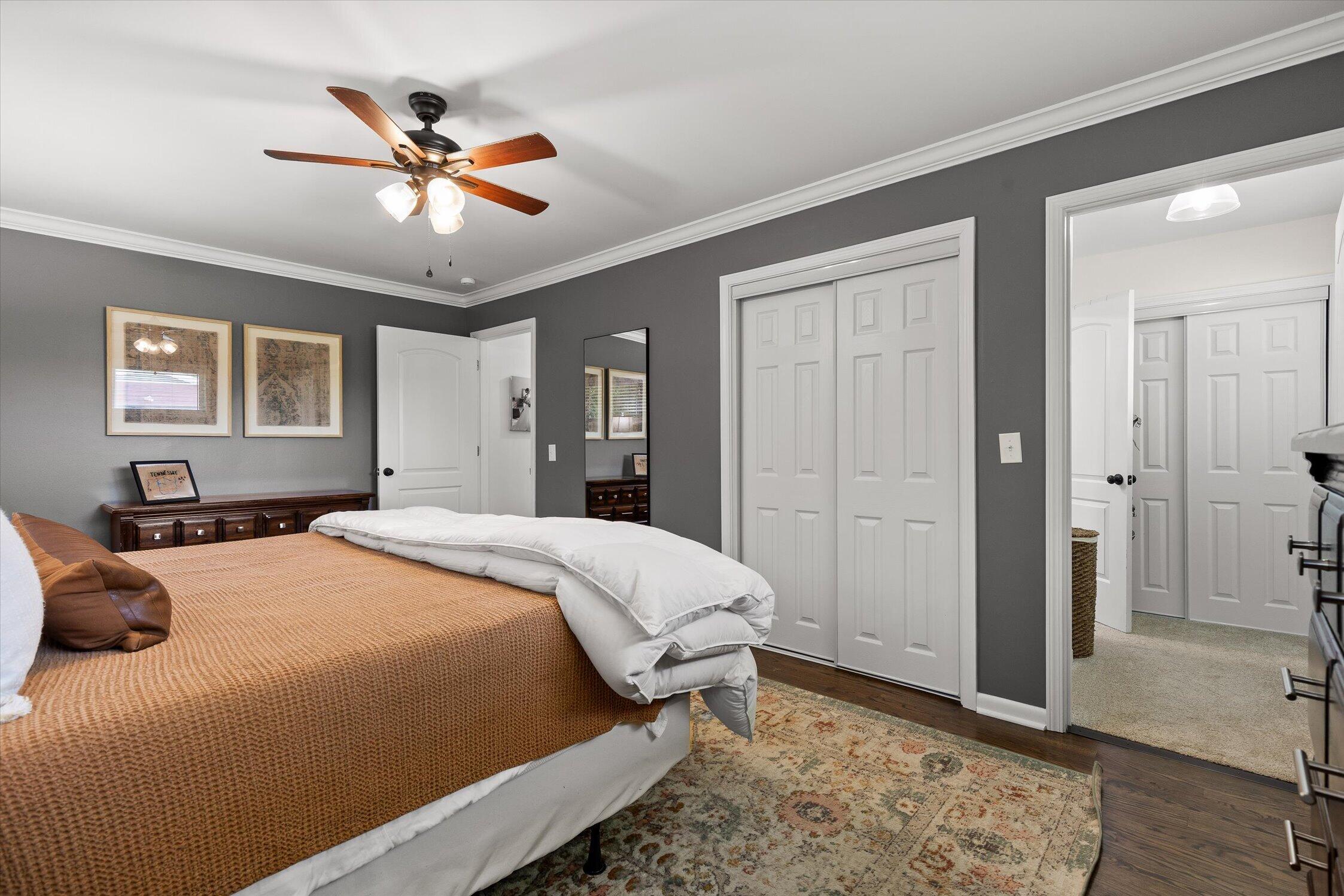 6929 Hickory View Lane