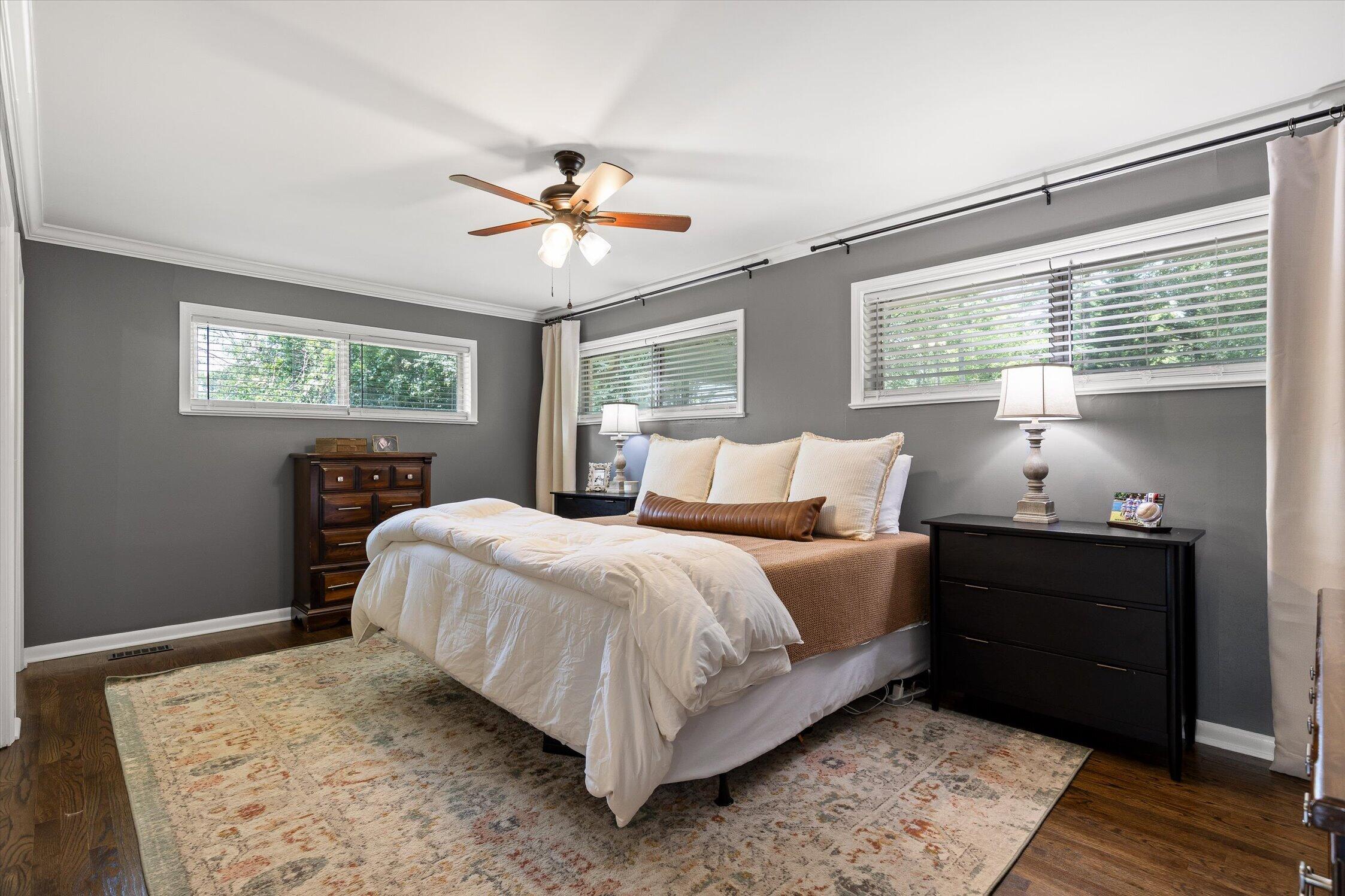 6929 Hickory View Lane