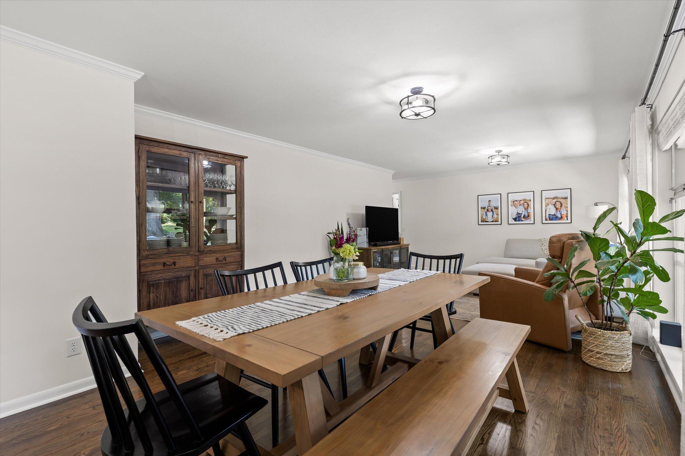 6929 Hickory View Lane