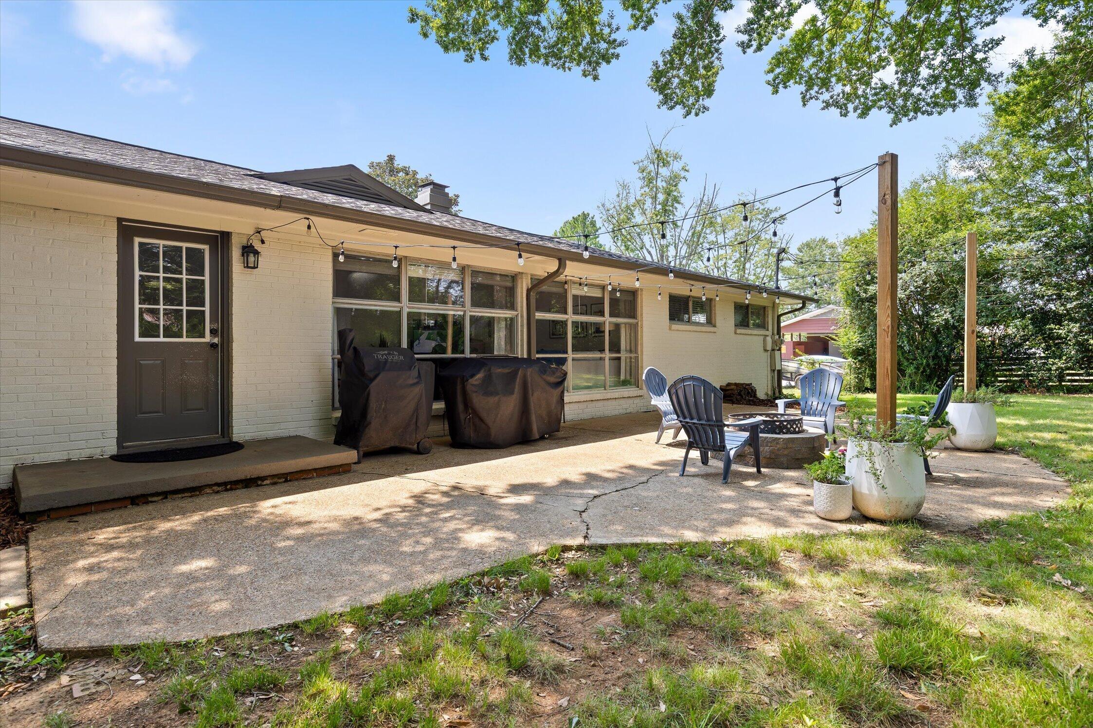 6929 Hickory View Lane