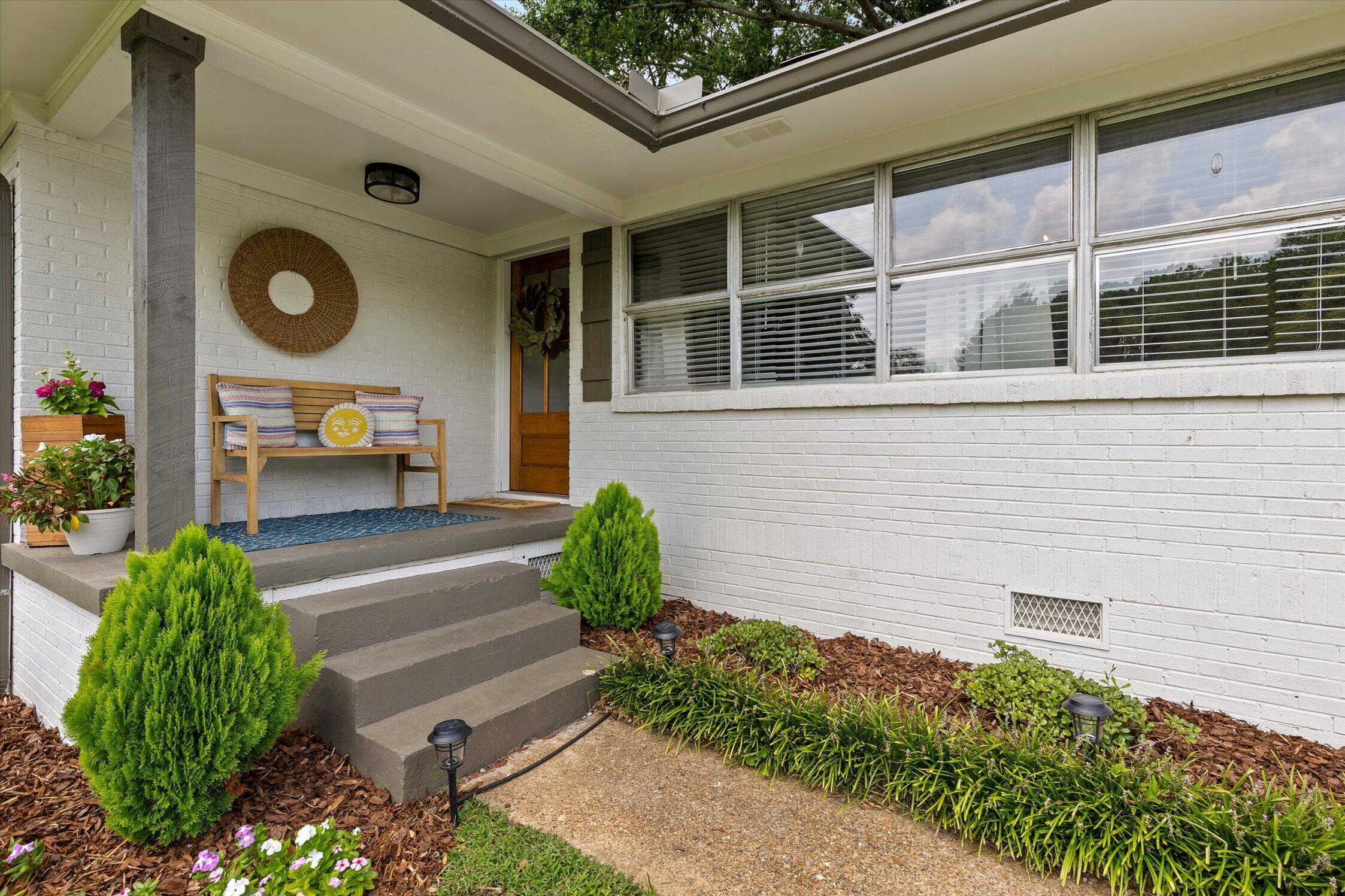 6929 Hickory View Lane