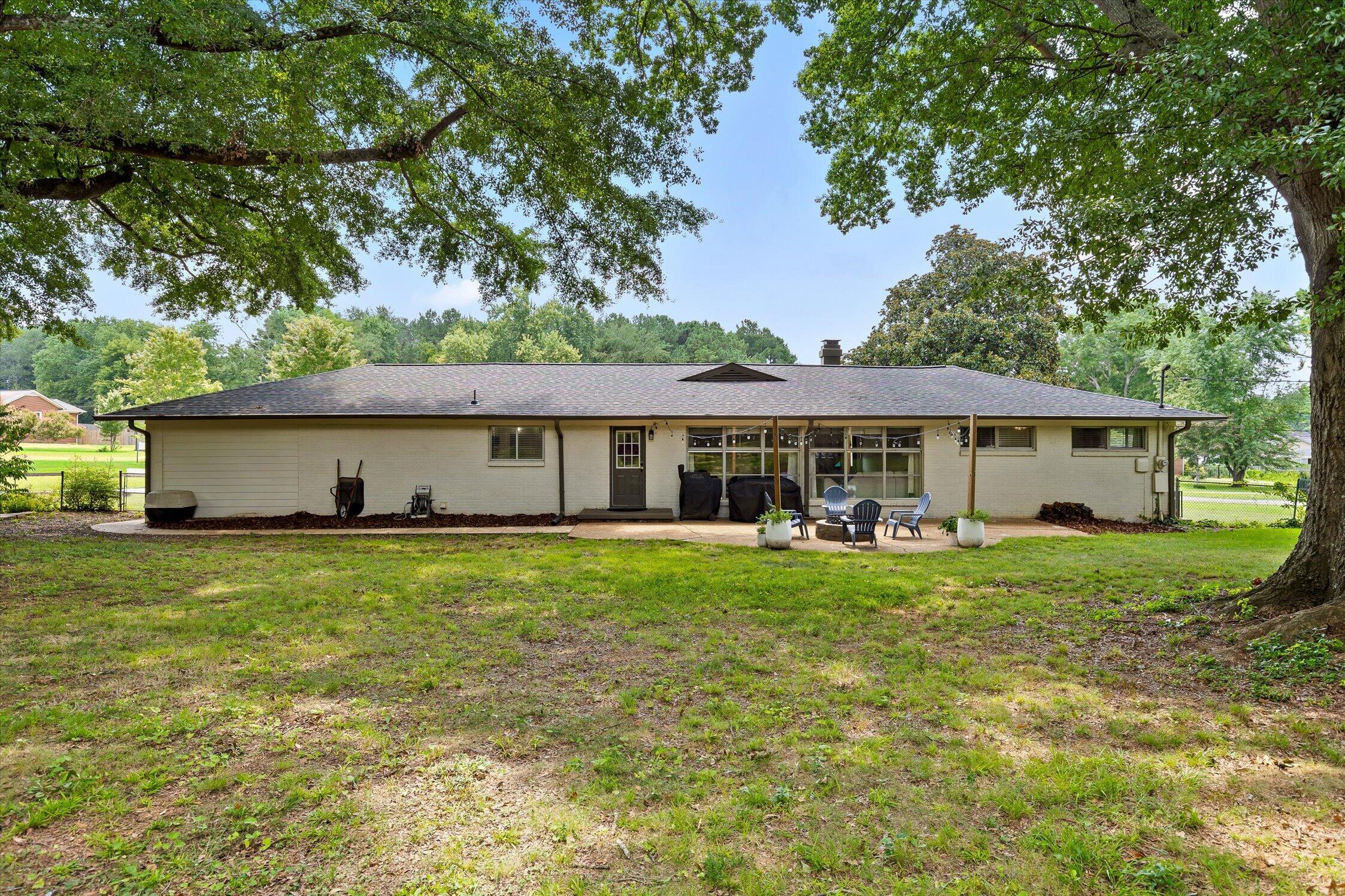 6929 Hickory View Lane