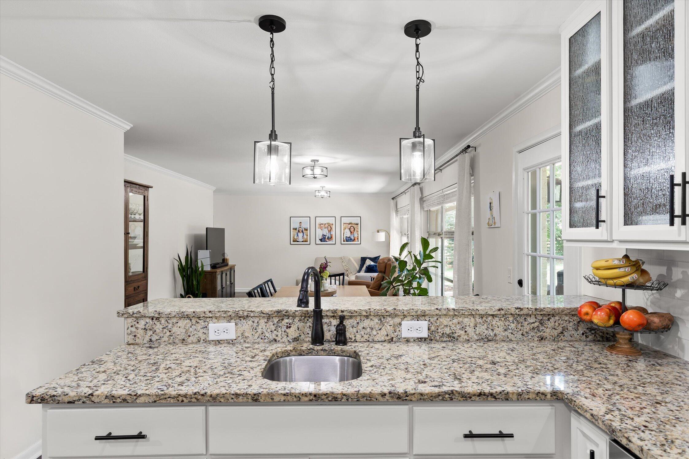 6929 Hickory View Lane