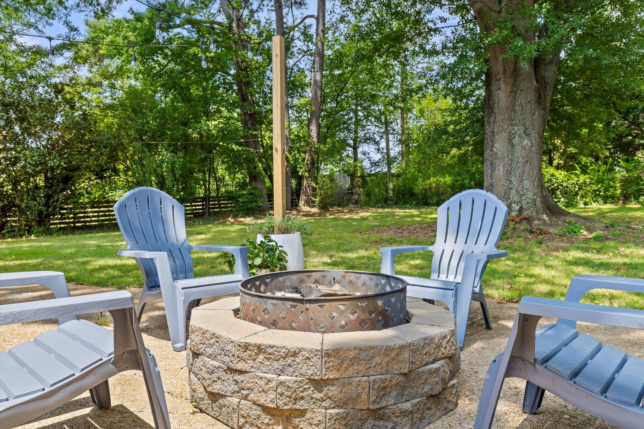 6929 Hickory View Lane