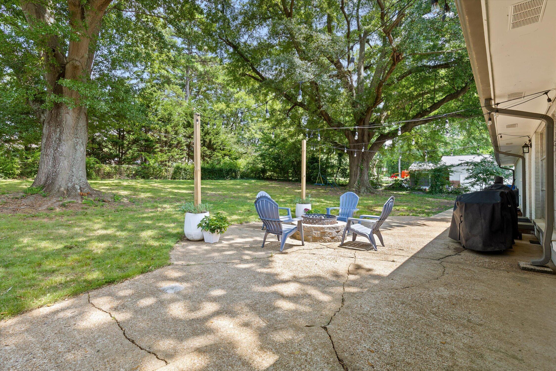 6929 Hickory View Lane