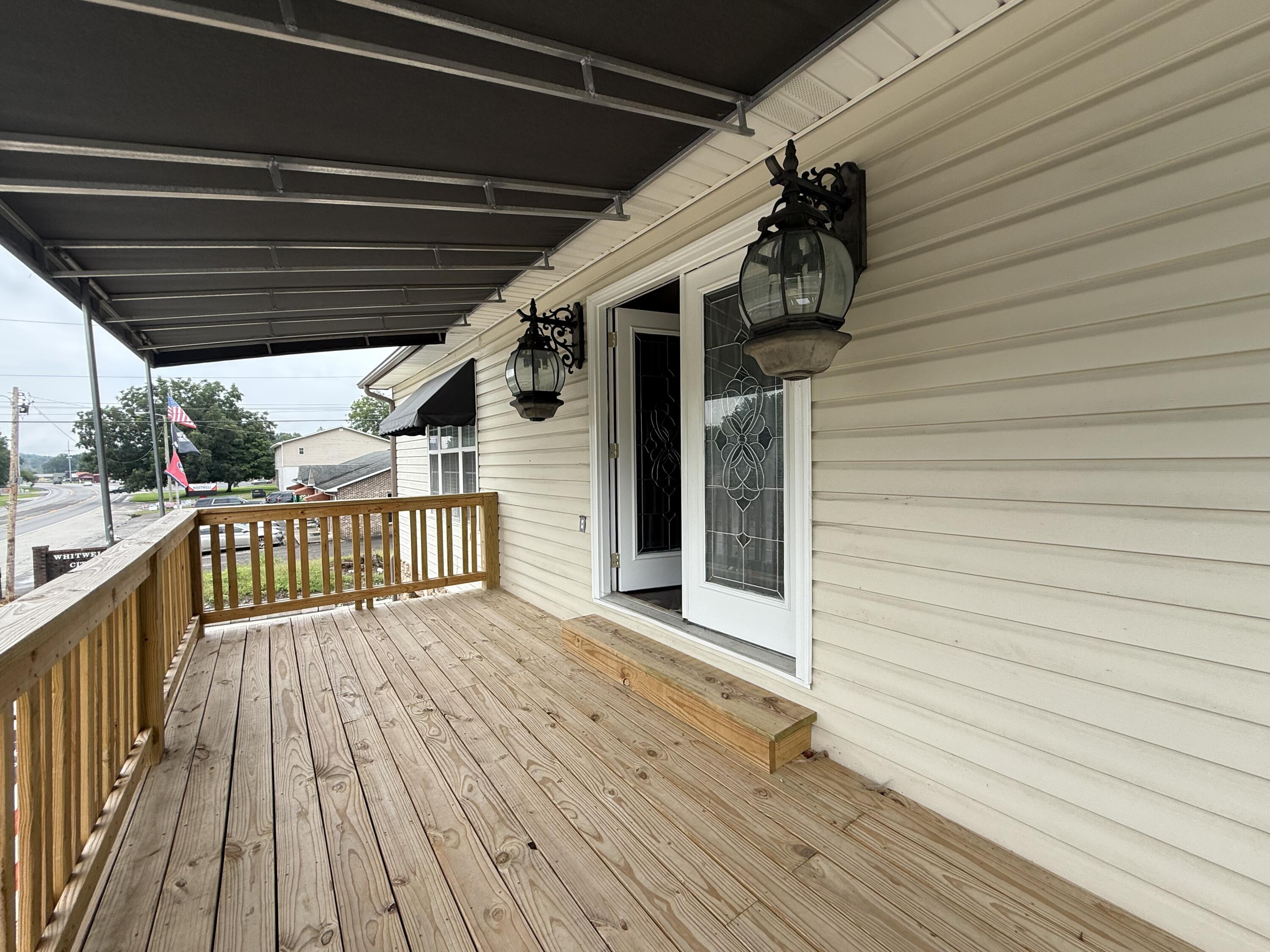 13683 S Highway 28, B