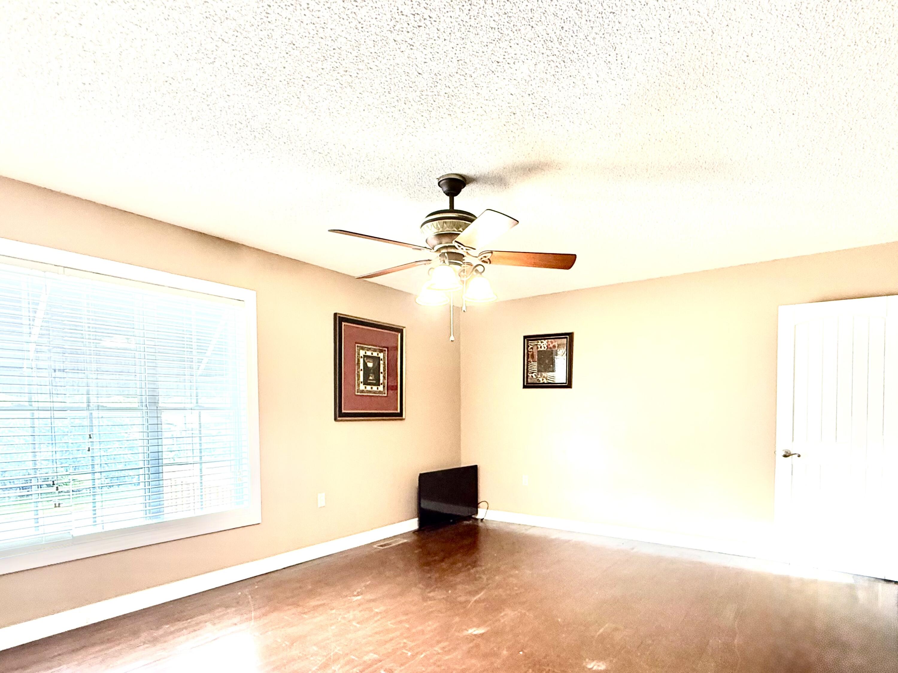 13683 S Highway 28, B