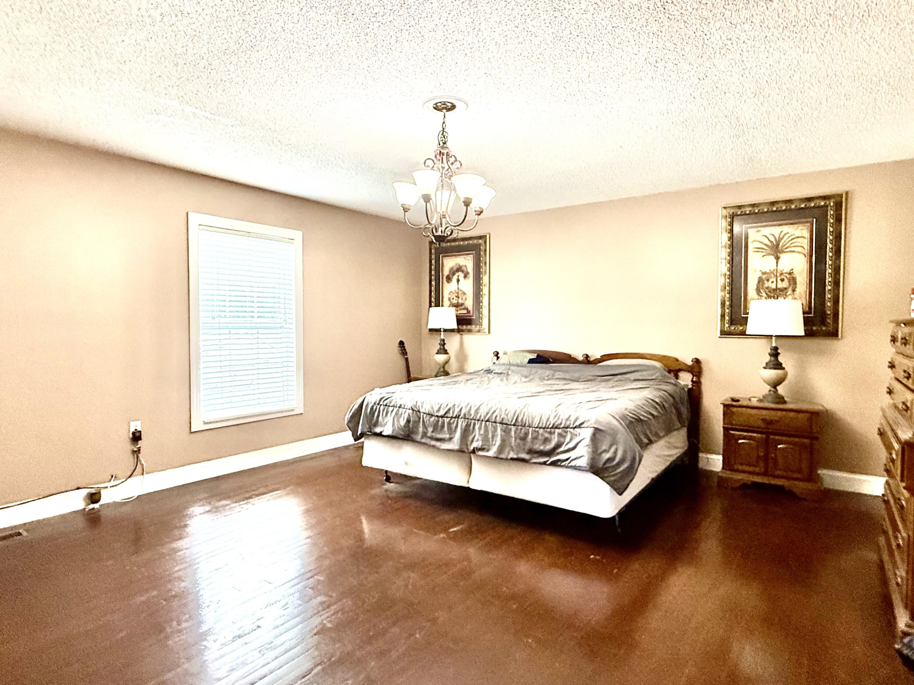13683 S Highway 28, B